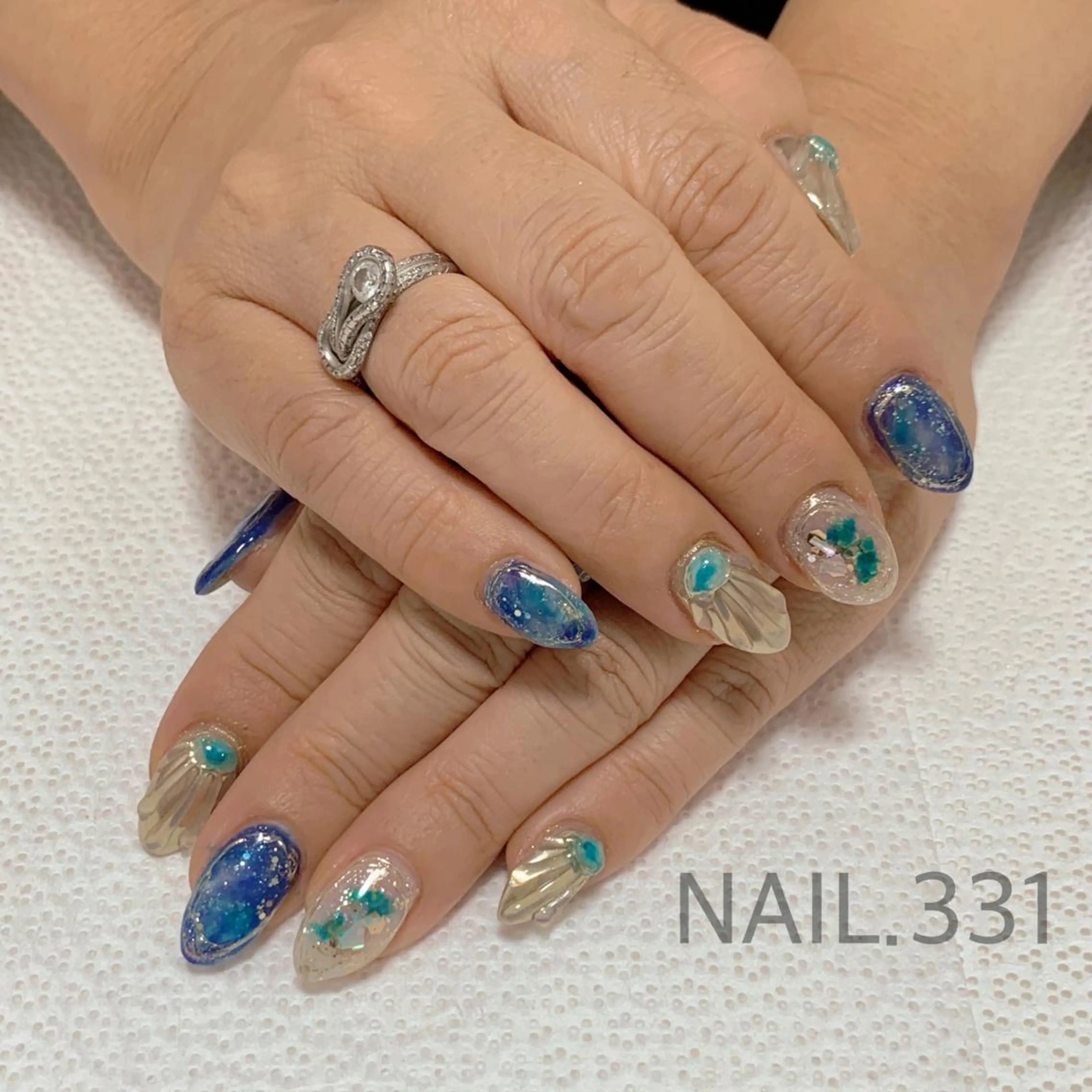 ネイル オーロラネイル フラッシュネイル マグネットネイル ミラーネイル 夏ネイル Nail 331のネイルデザイン