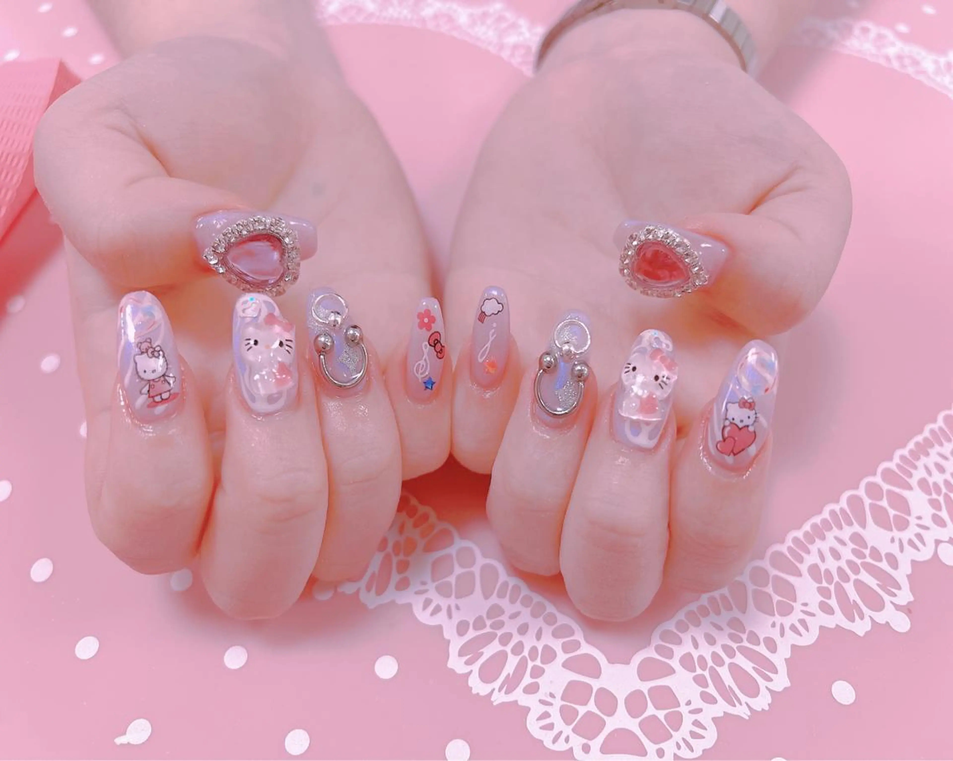 ネイル はぴねす所属・横浜 美夢のネイルデザイン