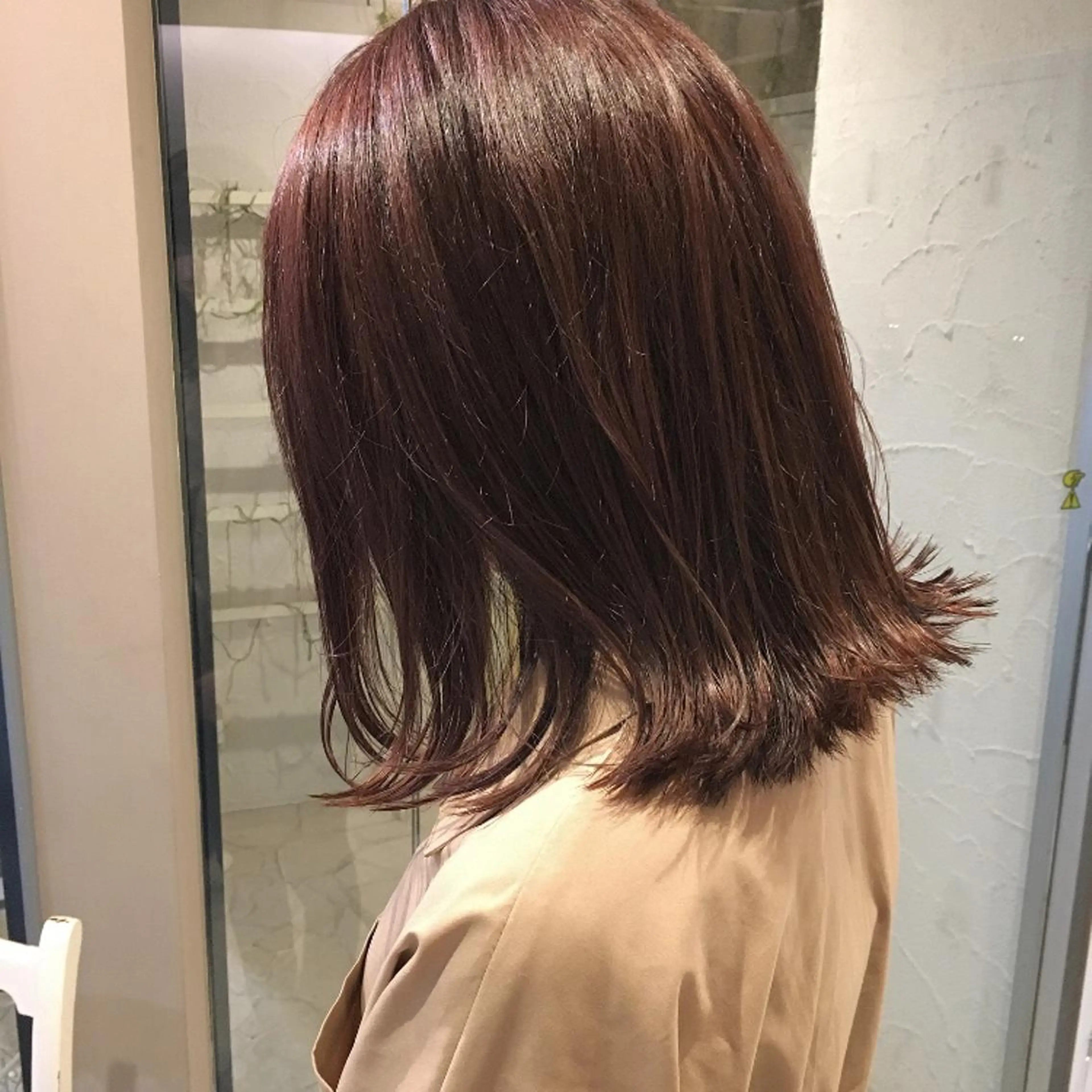 セミロング カラー ブラウンカラー ピンクカラー ピンクブラウン H梅田 / 811 堀本菜奈のヘアスタイル