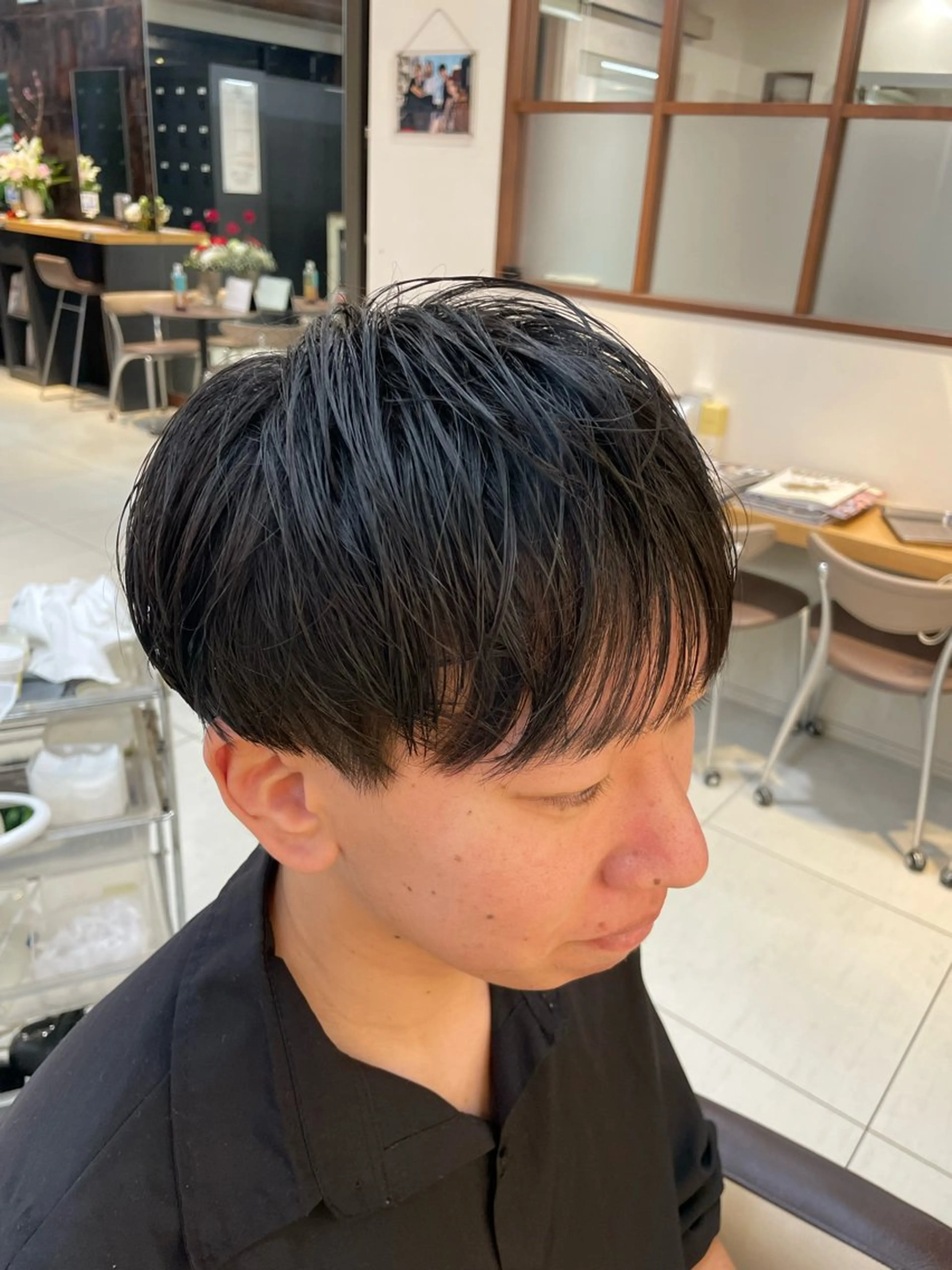 ショート メンズ マッシュ レイヤーカット 岩崎 唯人のヘアスタイル