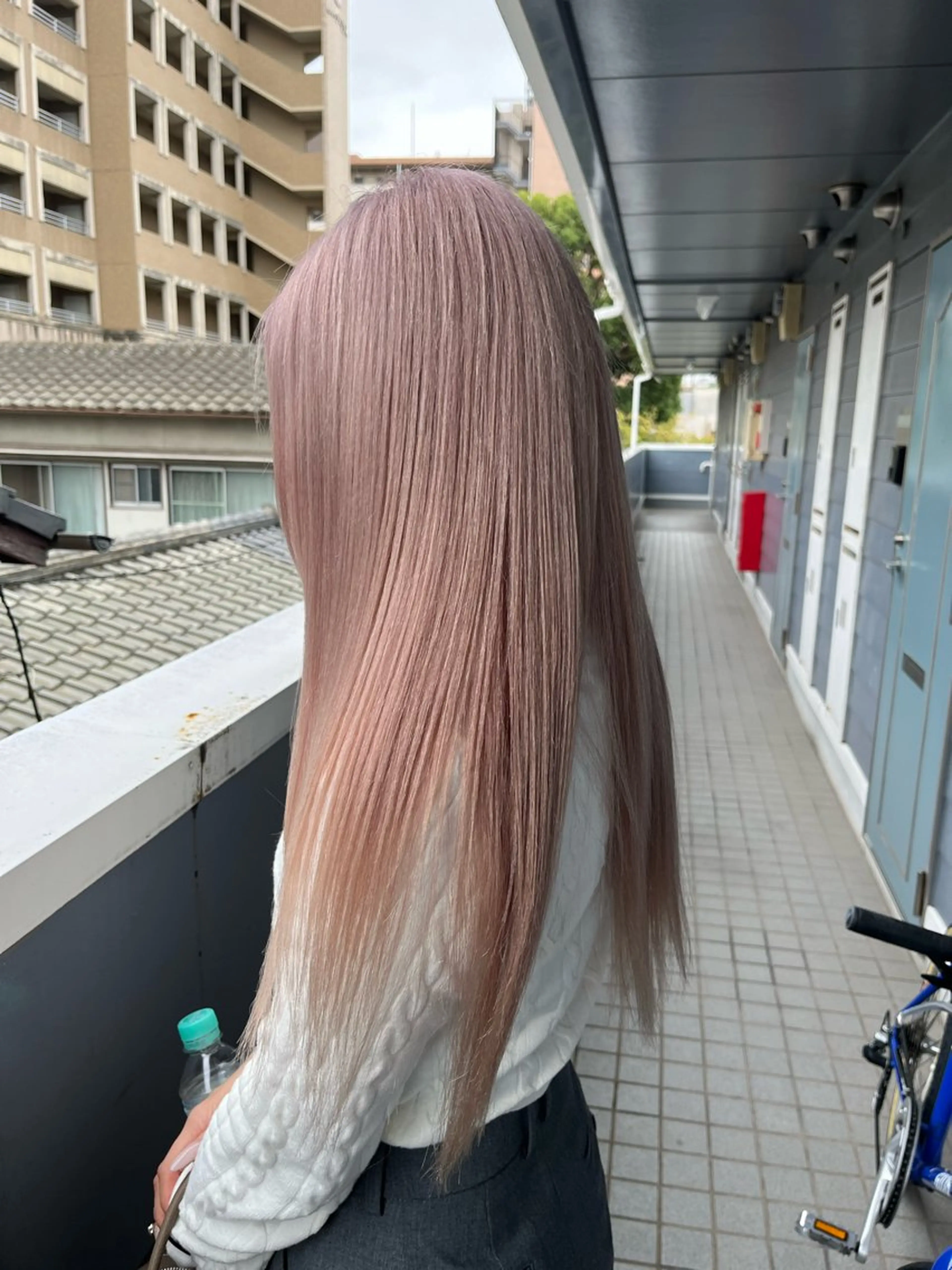 カラー ベージュカラー ピンクカラー ピンクベージュ ヘアカラー 渡辺 健太のヘアスタイル