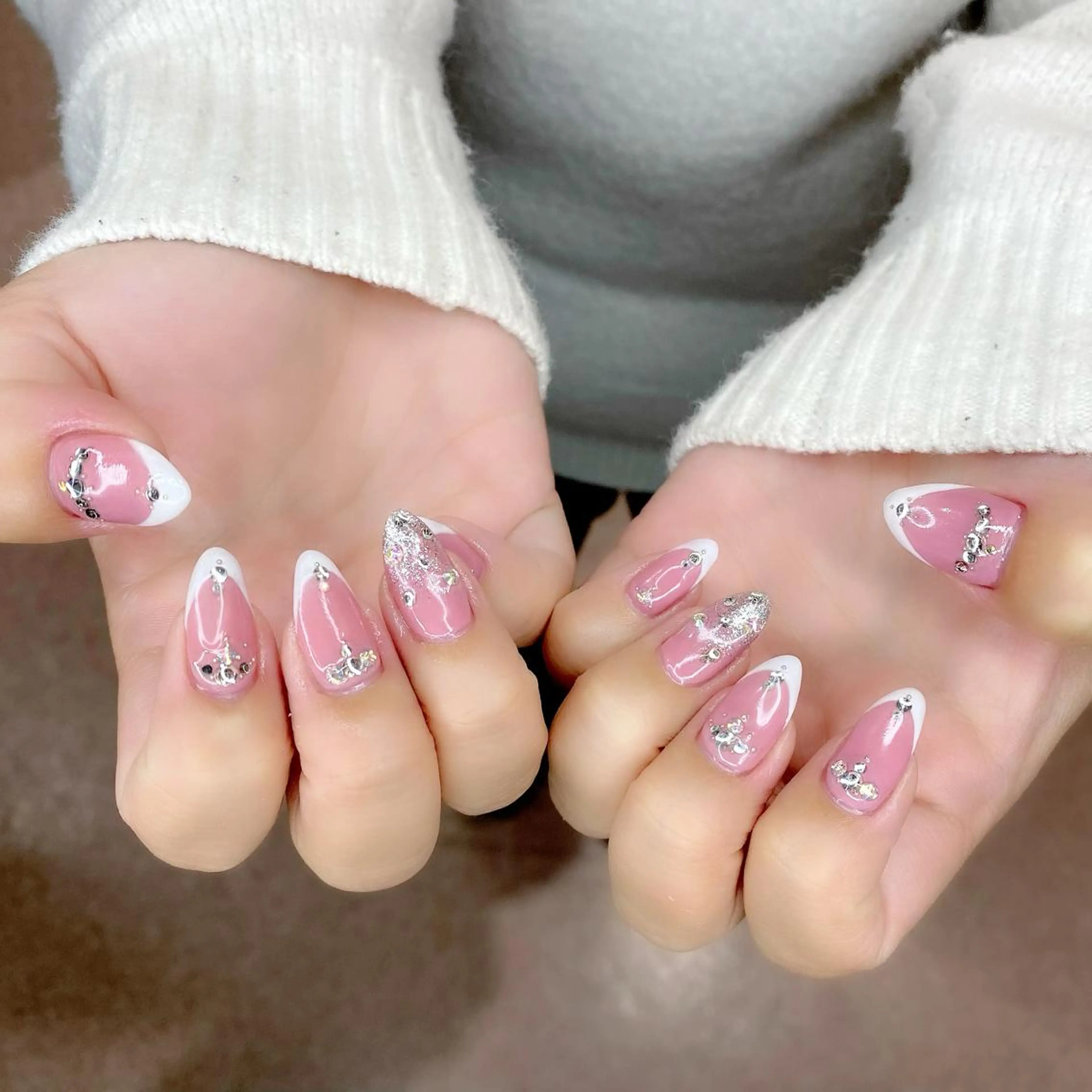 ネイル アートネイル フレンチネイル ゴージャス ストーンネイル ハンドネイル Salon Ｋのネイルデザイン