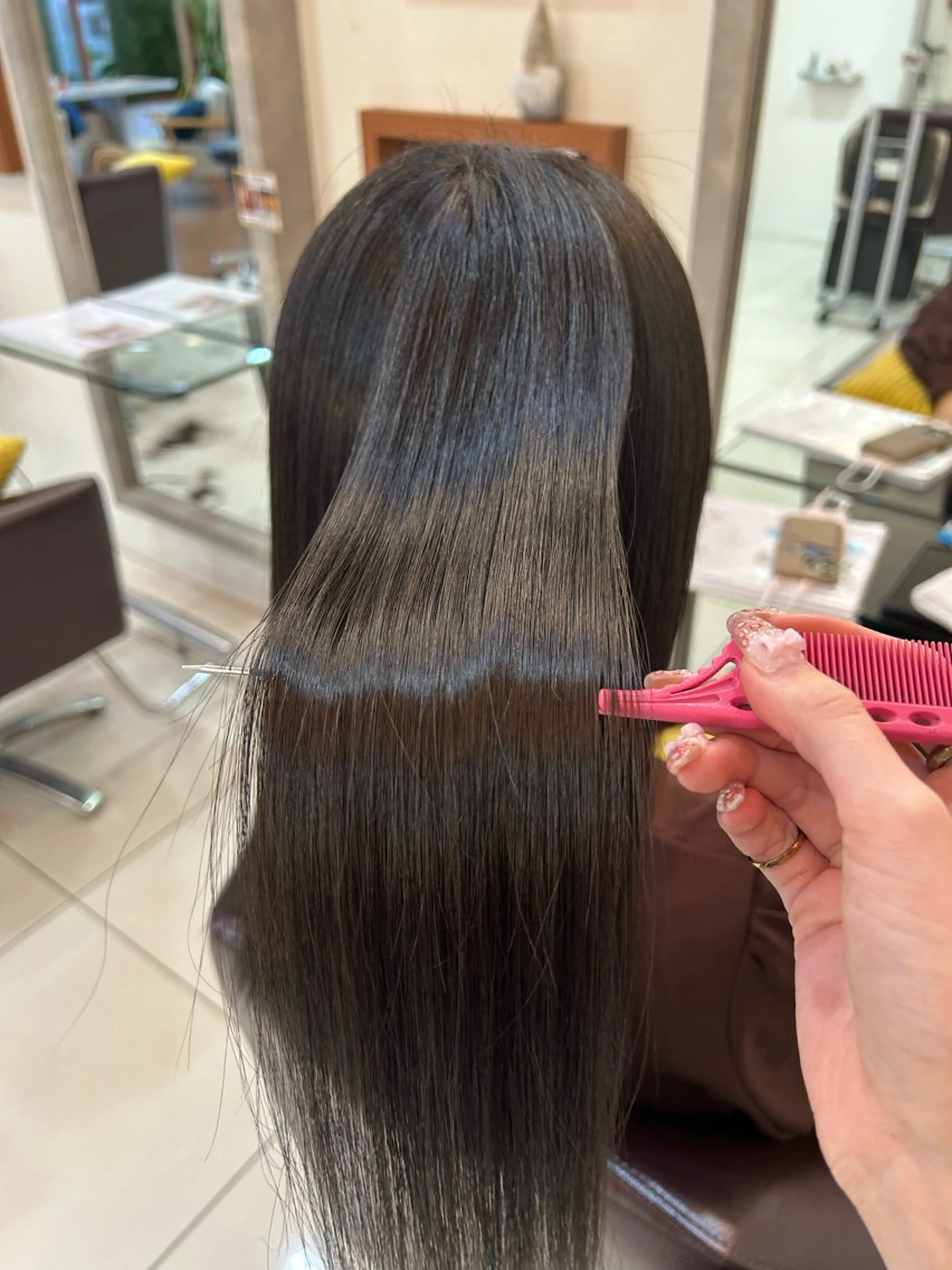 セミロング 髪質改善 トリートメント トップスタイリスト 林すずかのヘアスタイル