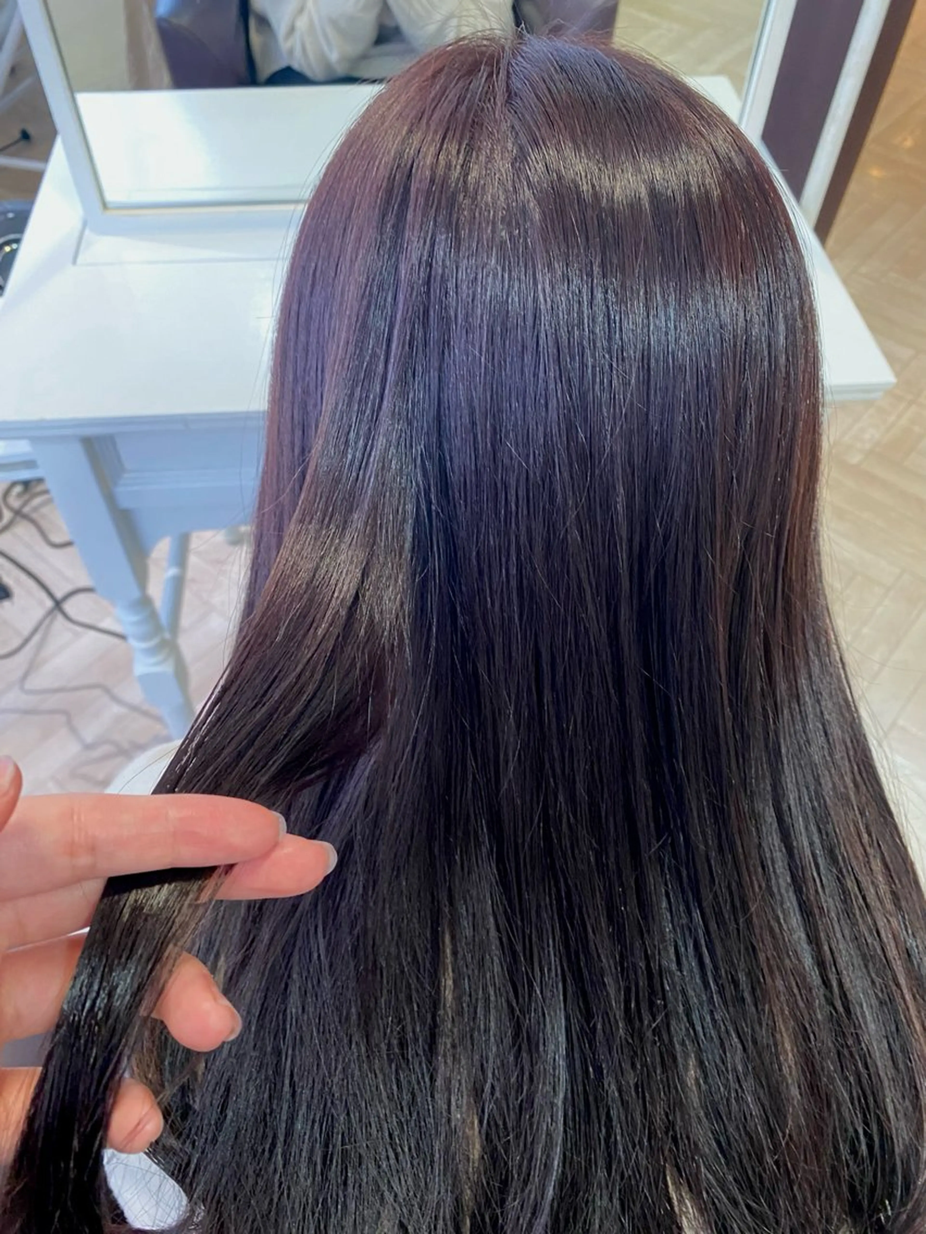 ミディアム カラー ブリーチ ダブルカラー ブリーチなしカラー カット ヘアカラー Reginavita栄店 【レジナヴィータ】所属・鈴木 二依奈のヘアスタイル