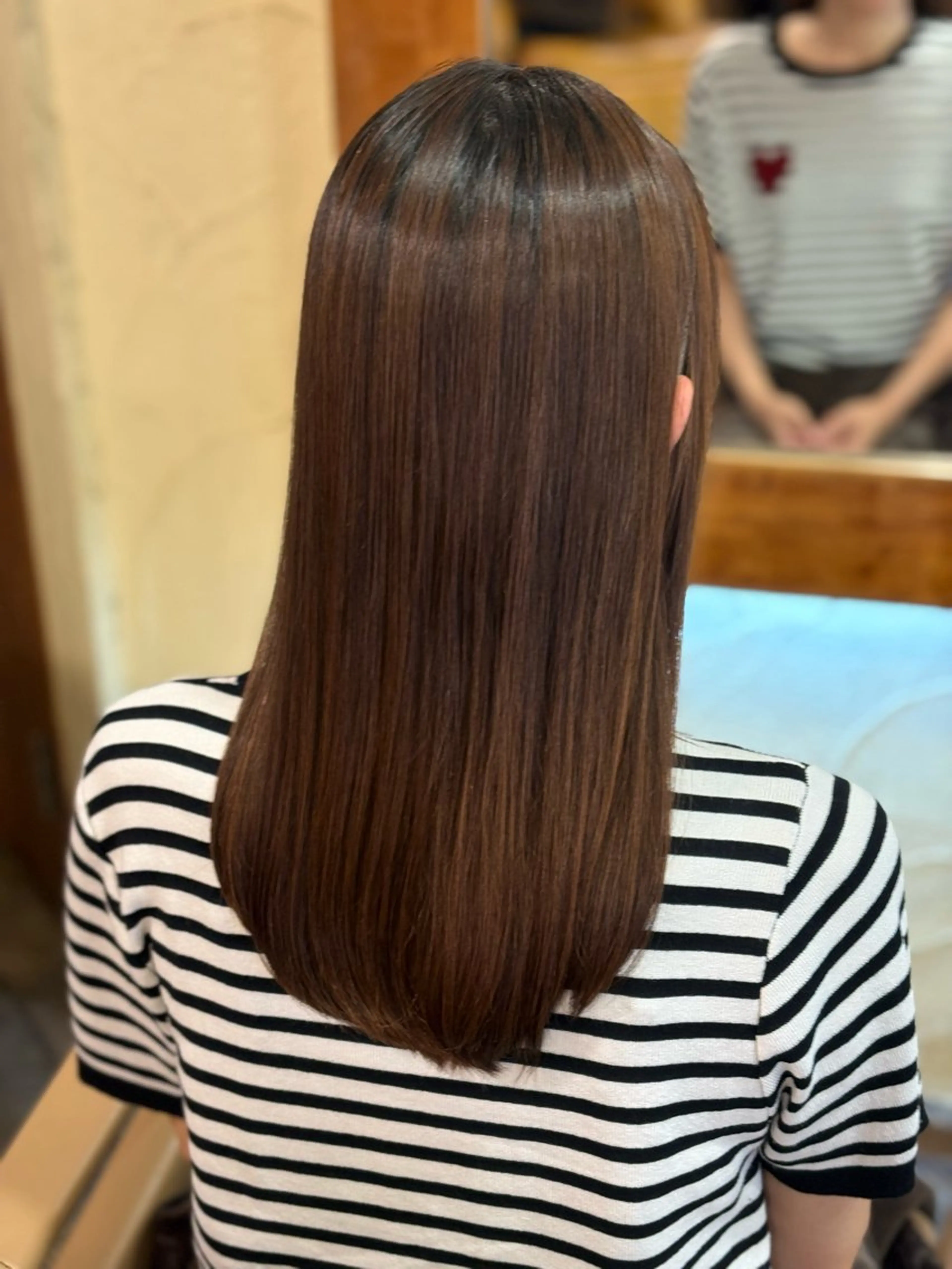 セミロング カット 縮毛矯正 柘植 雅大のヘアスタイル