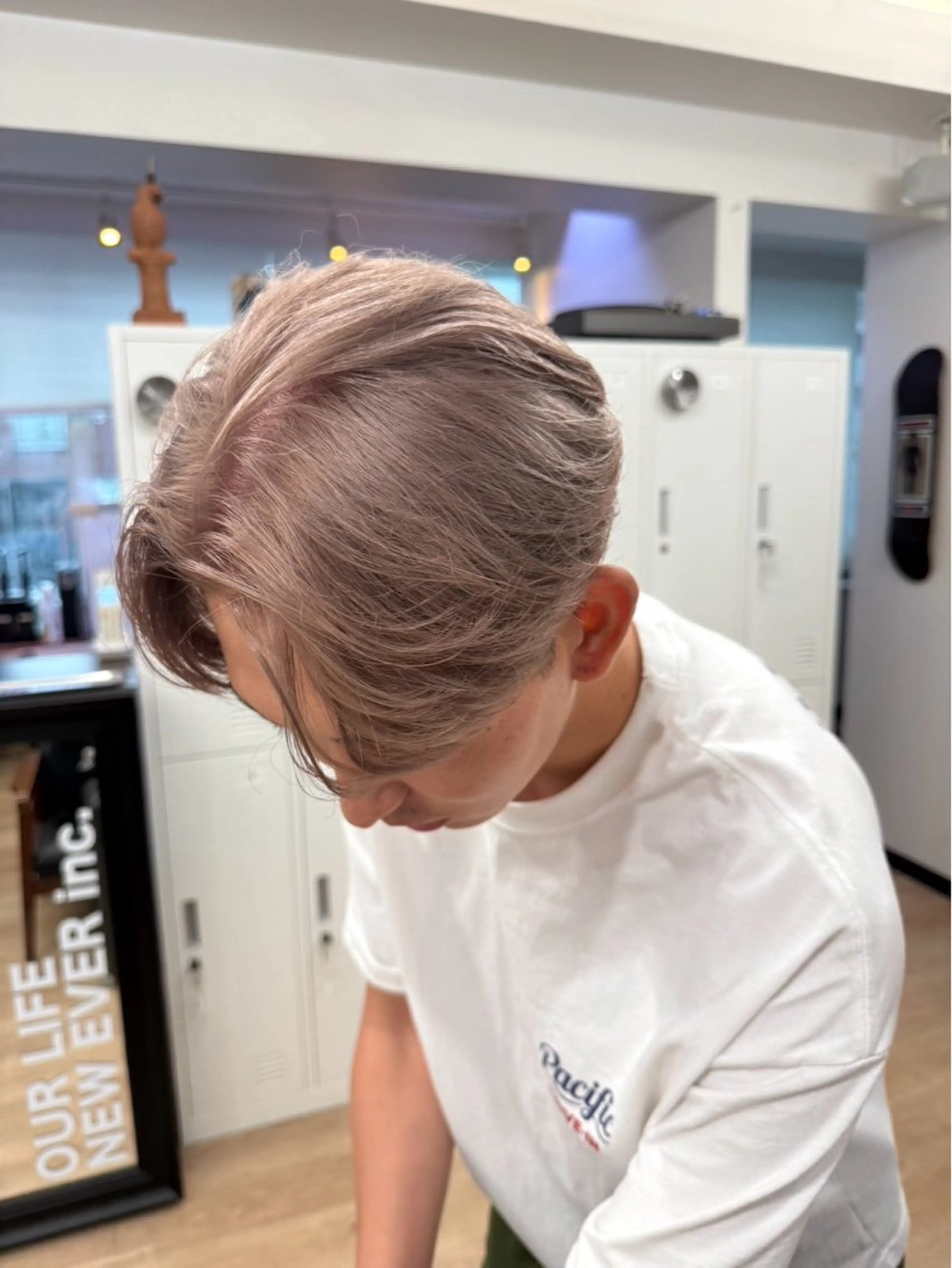 カラー メンズ メンズブリーチ ベージュカラー ブリーチ ピンクカラー ピンクベージュ ヘアカラー 優菜/ メンズパーマのヘアスタイル