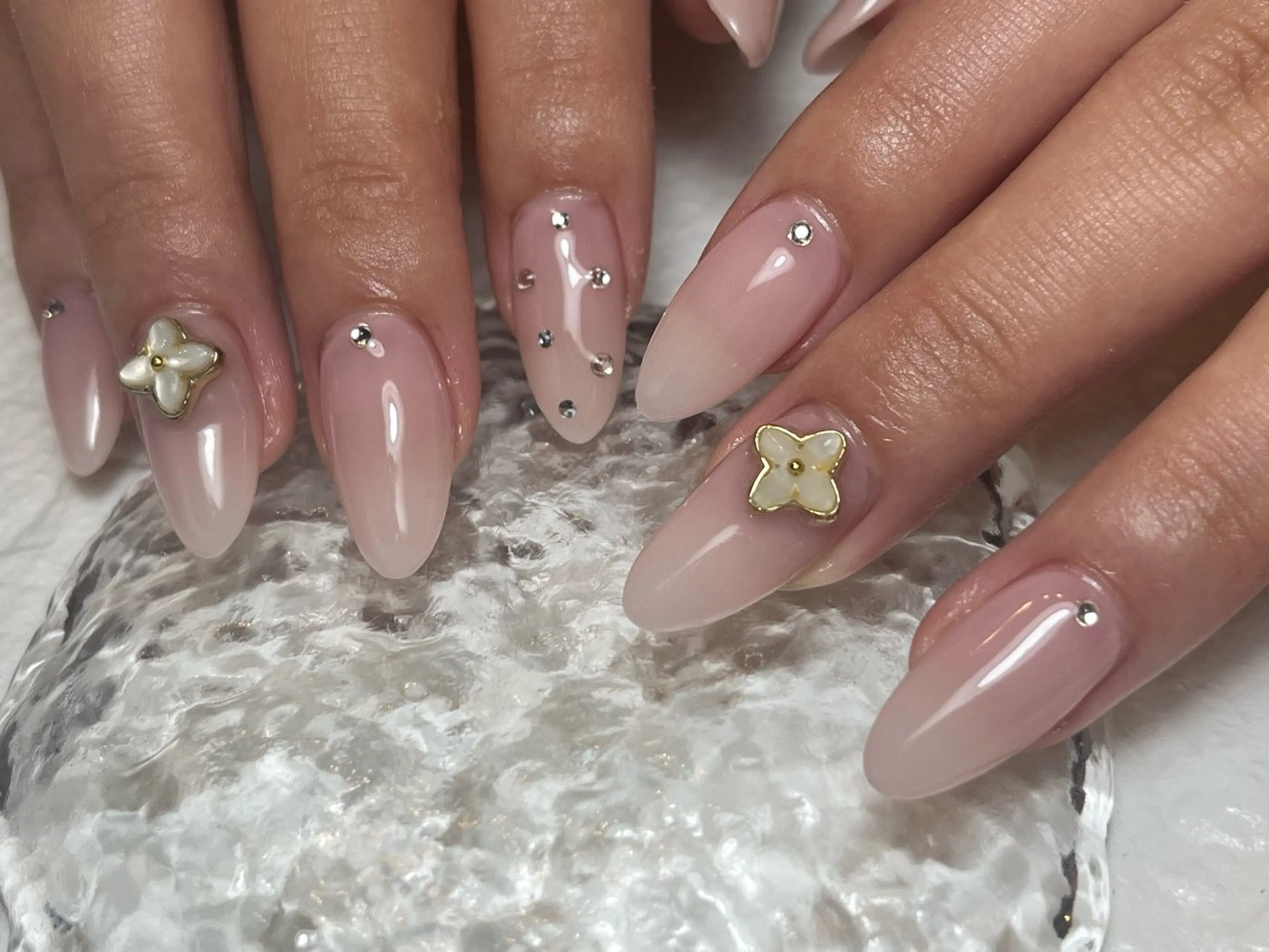 ネイル ハンドネイル 太陽ヶ丘A nail studio☺︎のネイルデザイン