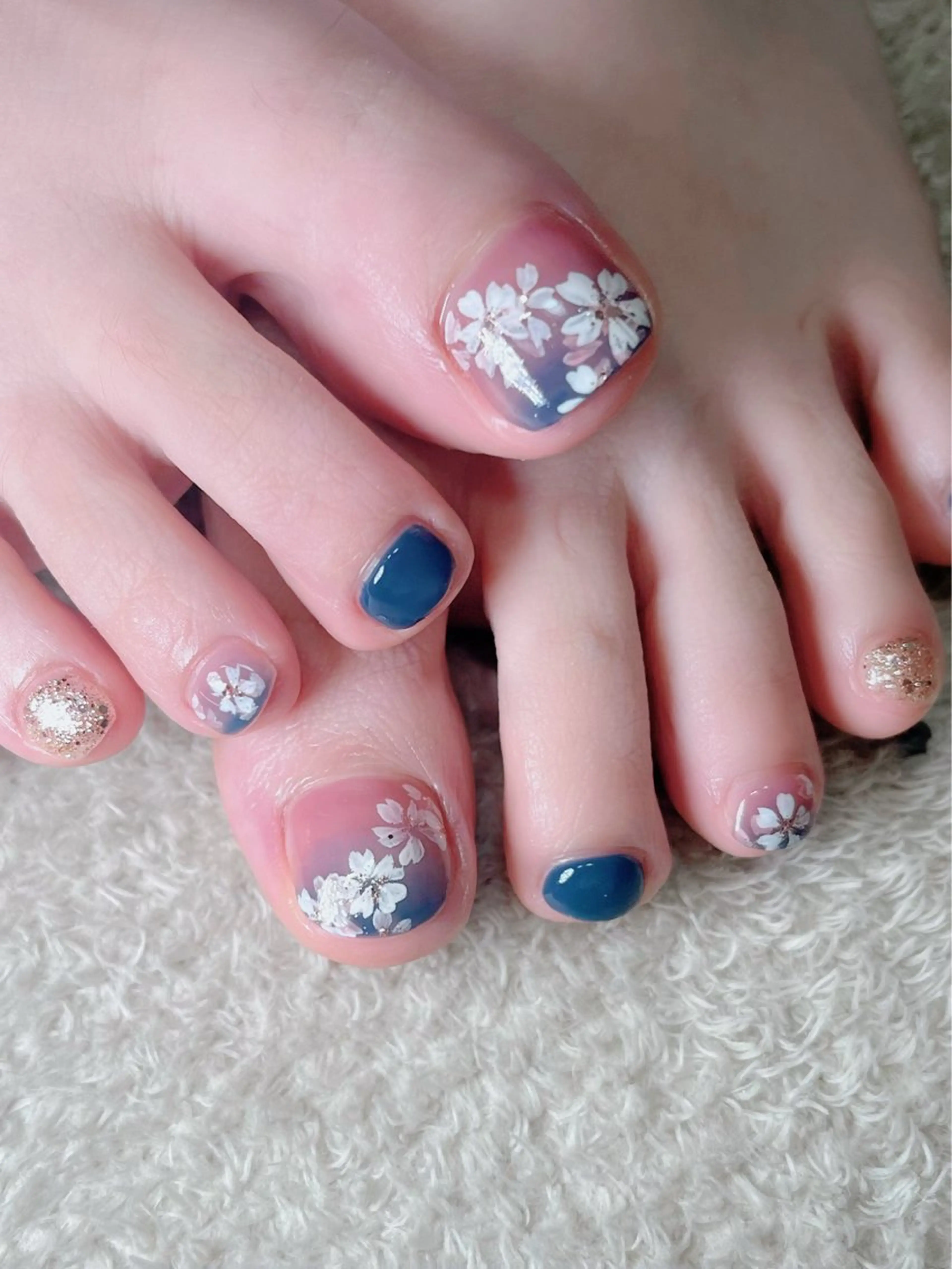 ネイル フットネイル shino🌟 痛ネイルのネイルデザイン