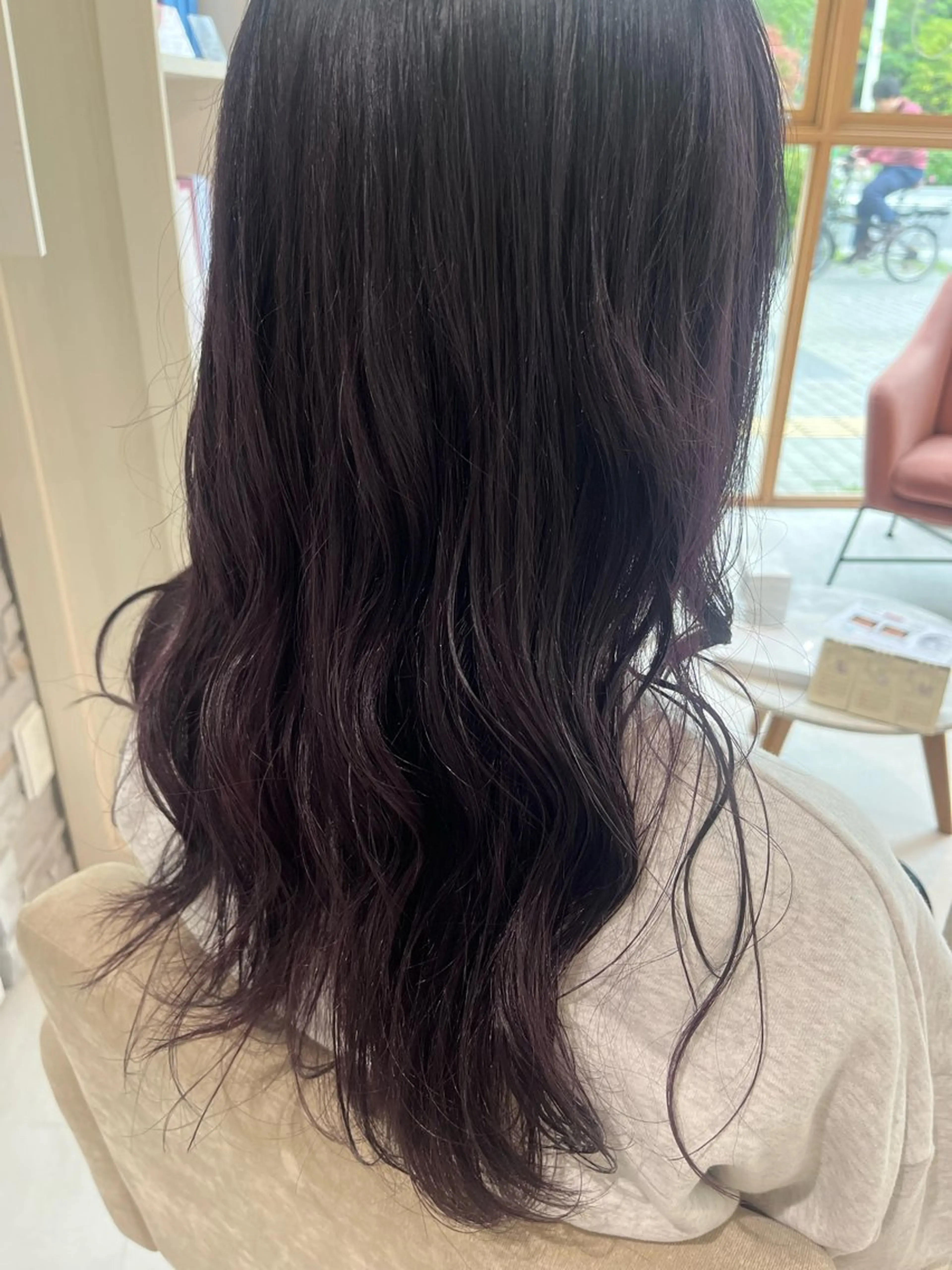 セミロング kuschel ホリグチのヘアスタイル