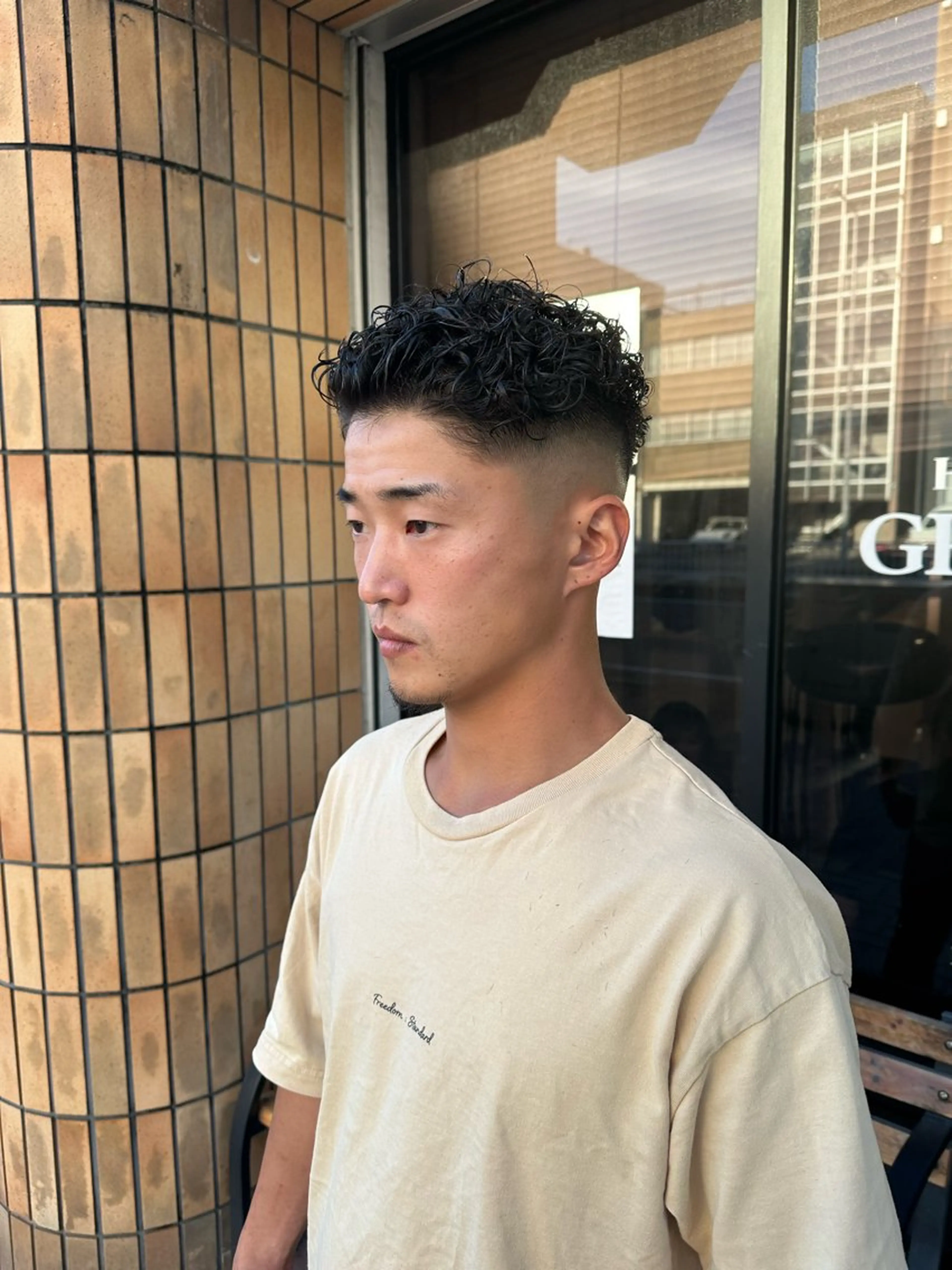 パーマ メンズ フェードカット メンズパーマ スキンフェード カット パーマ ハヤシカズキ/カラー ✂/メンズパーマのヘアスタイル