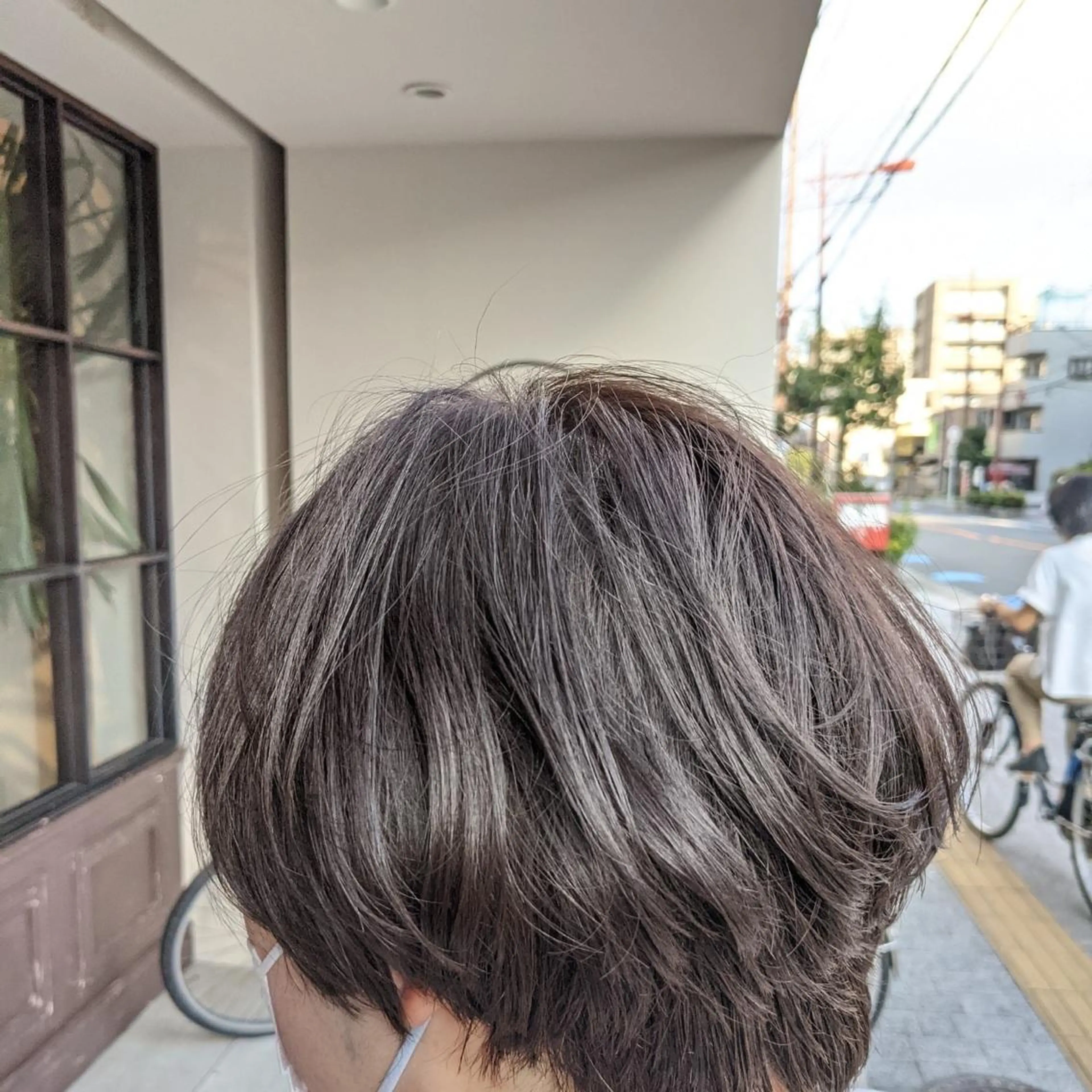 ショート カラー グレージュ 川越 輝梨奈のヘアスタイル