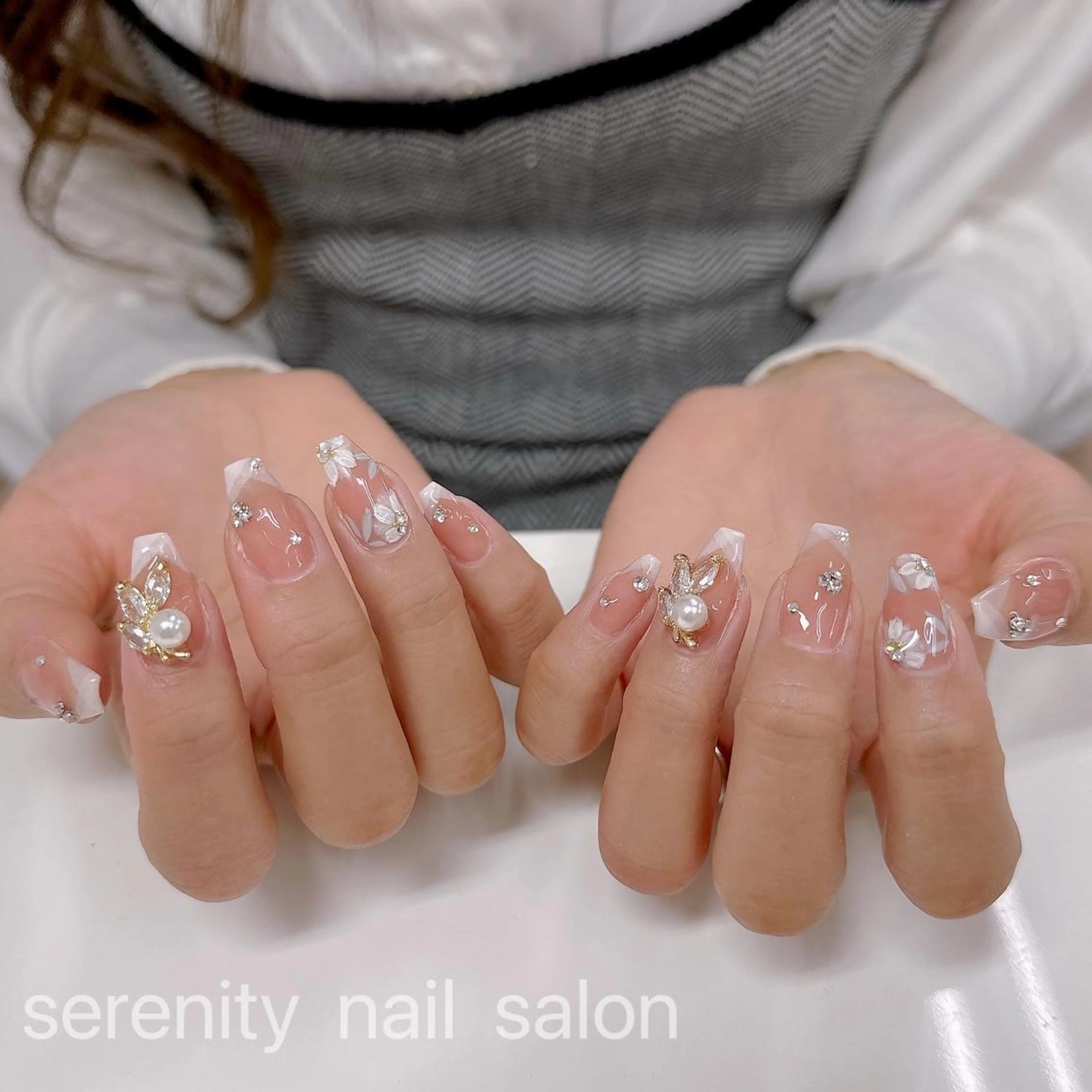 ネイル ハンドネイル ハンドケア ✨Serenity Nail salonのネイルデザイン