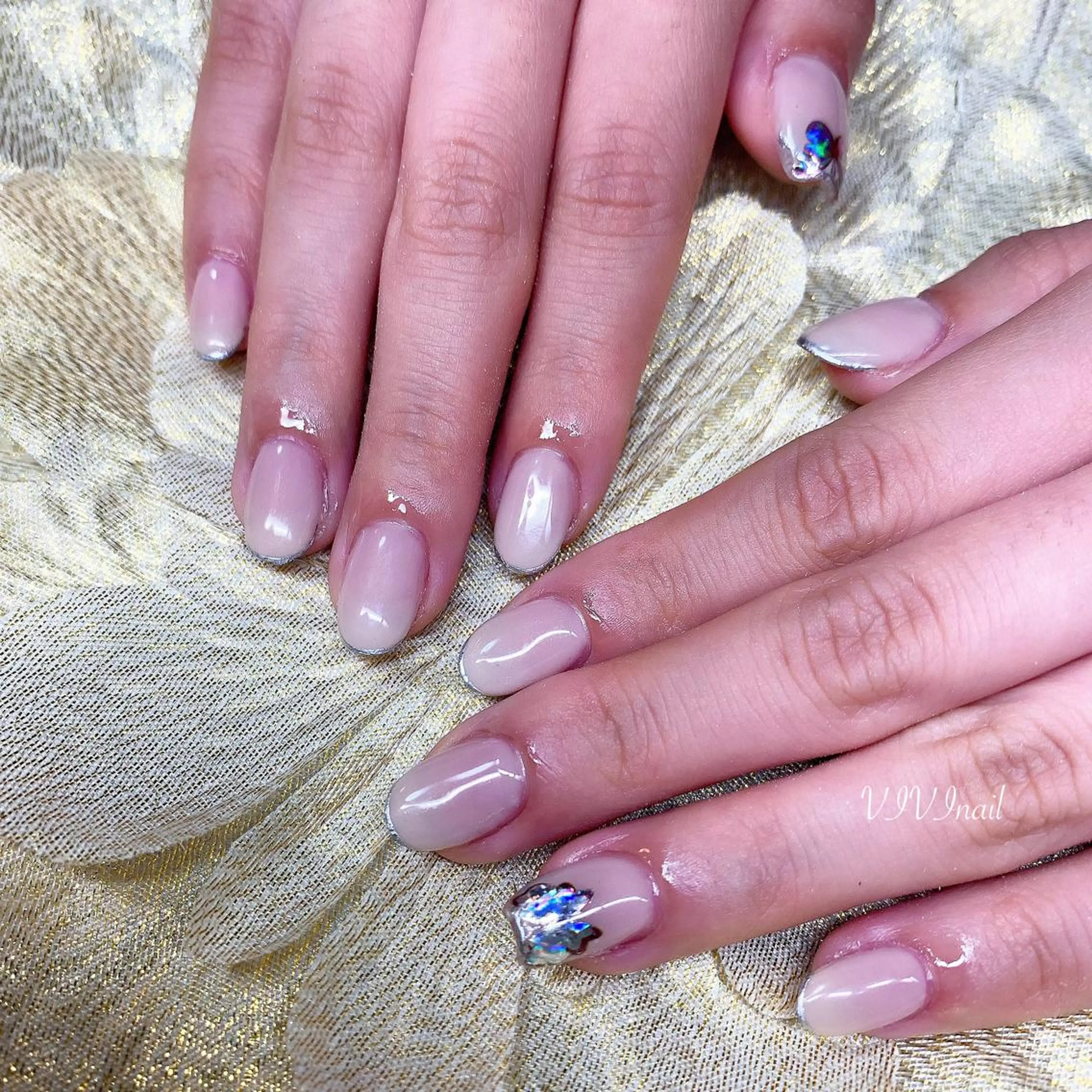 ネイル フレンチネイル ハンドネイル vivi nailのネイルデザイン