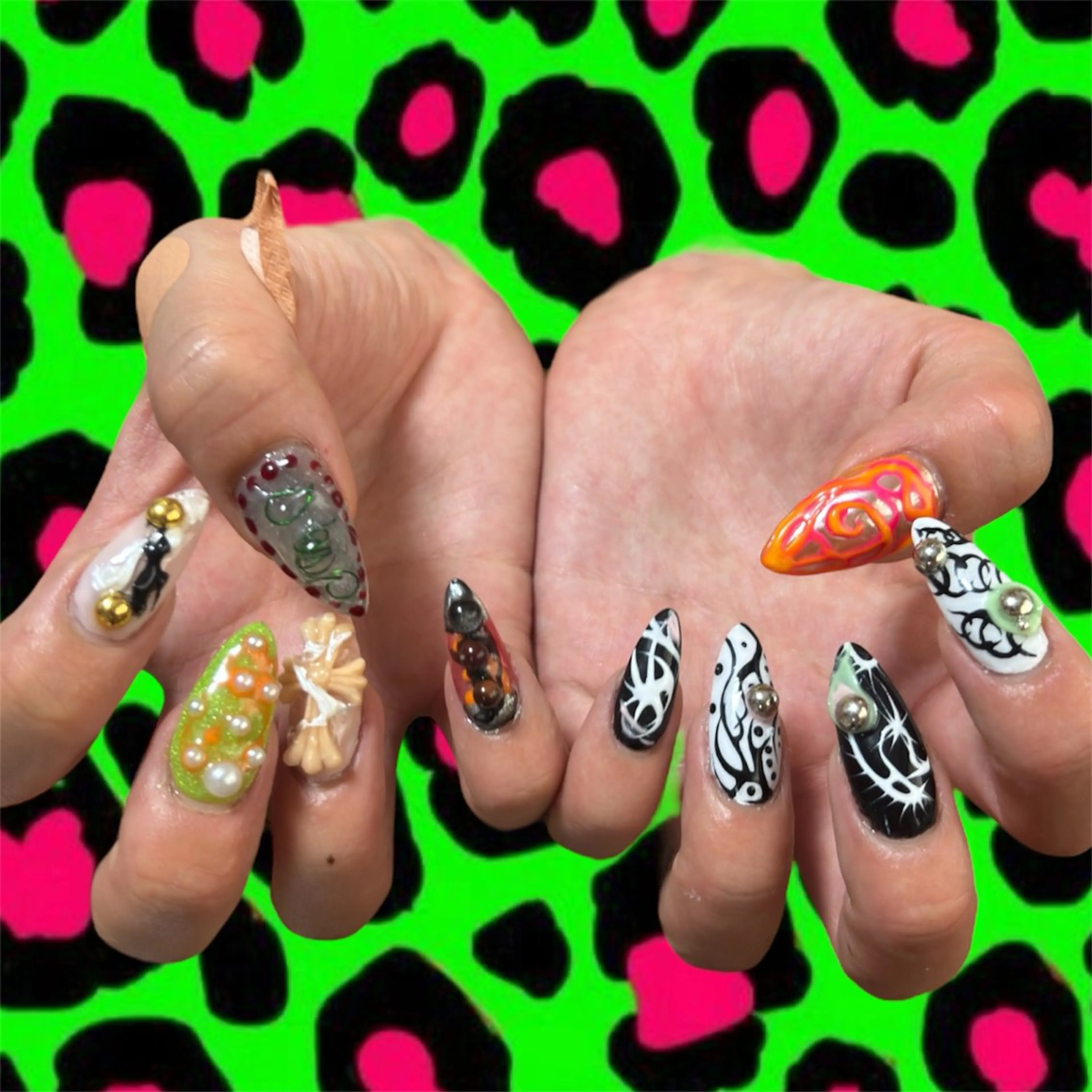 ネイル アートネイル 個性派NANA ネイルのネイルデザイン