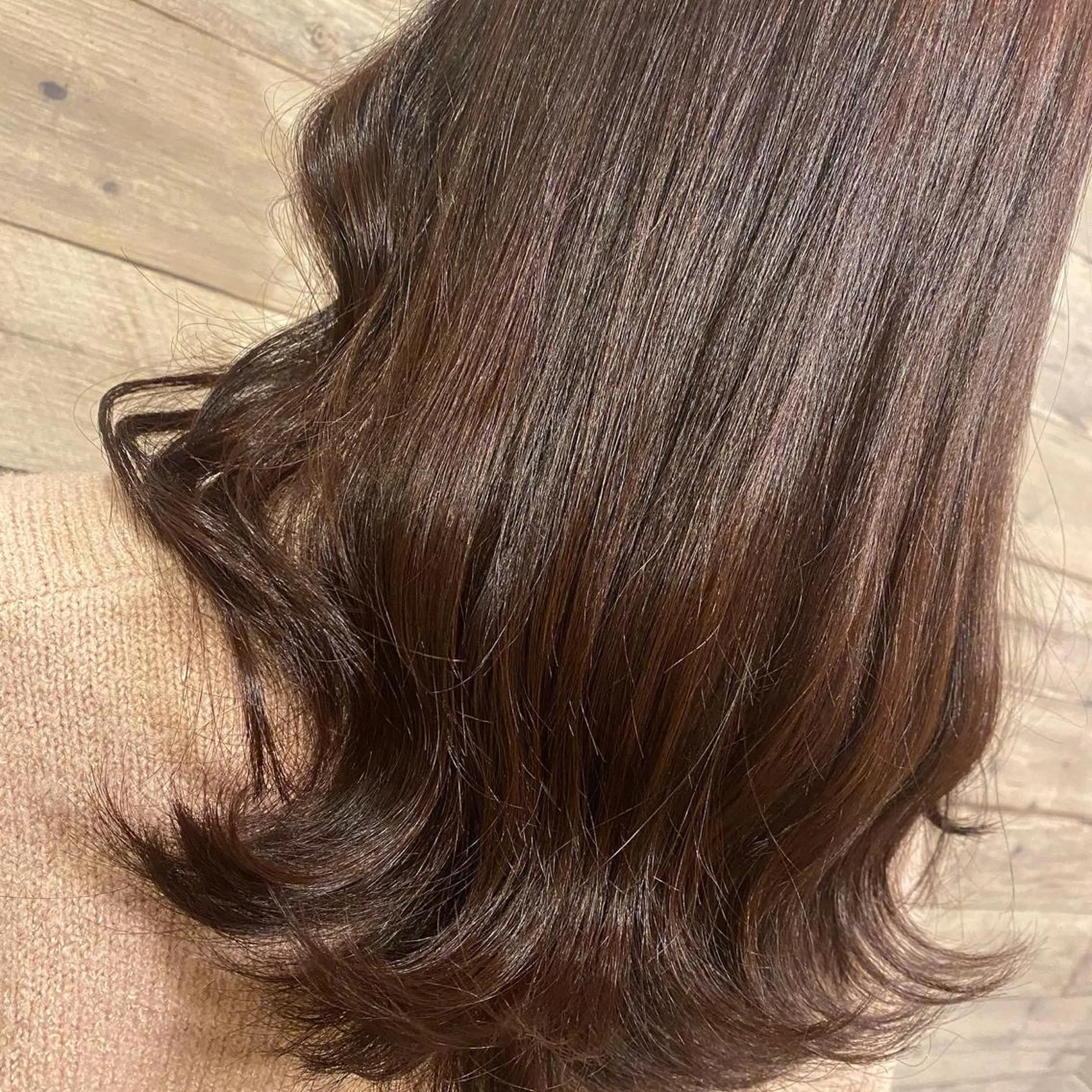カラー ブリーチ ブラウンカラー ブリーチなしカラー ピンクカラー Ecre hair SARAのヘアスタイル