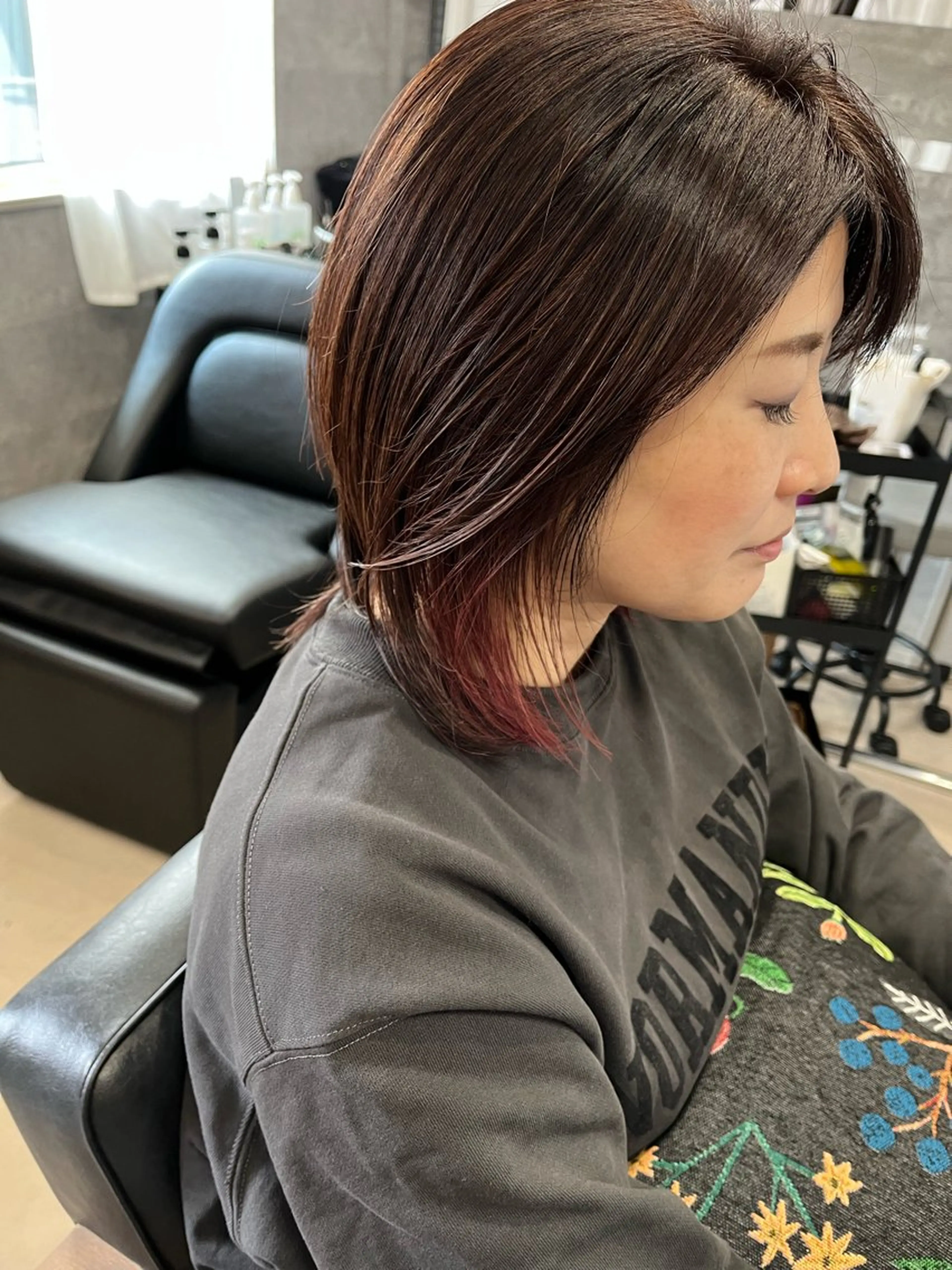 セミロング カラー ヤマモト ヒロミのヘアスタイル