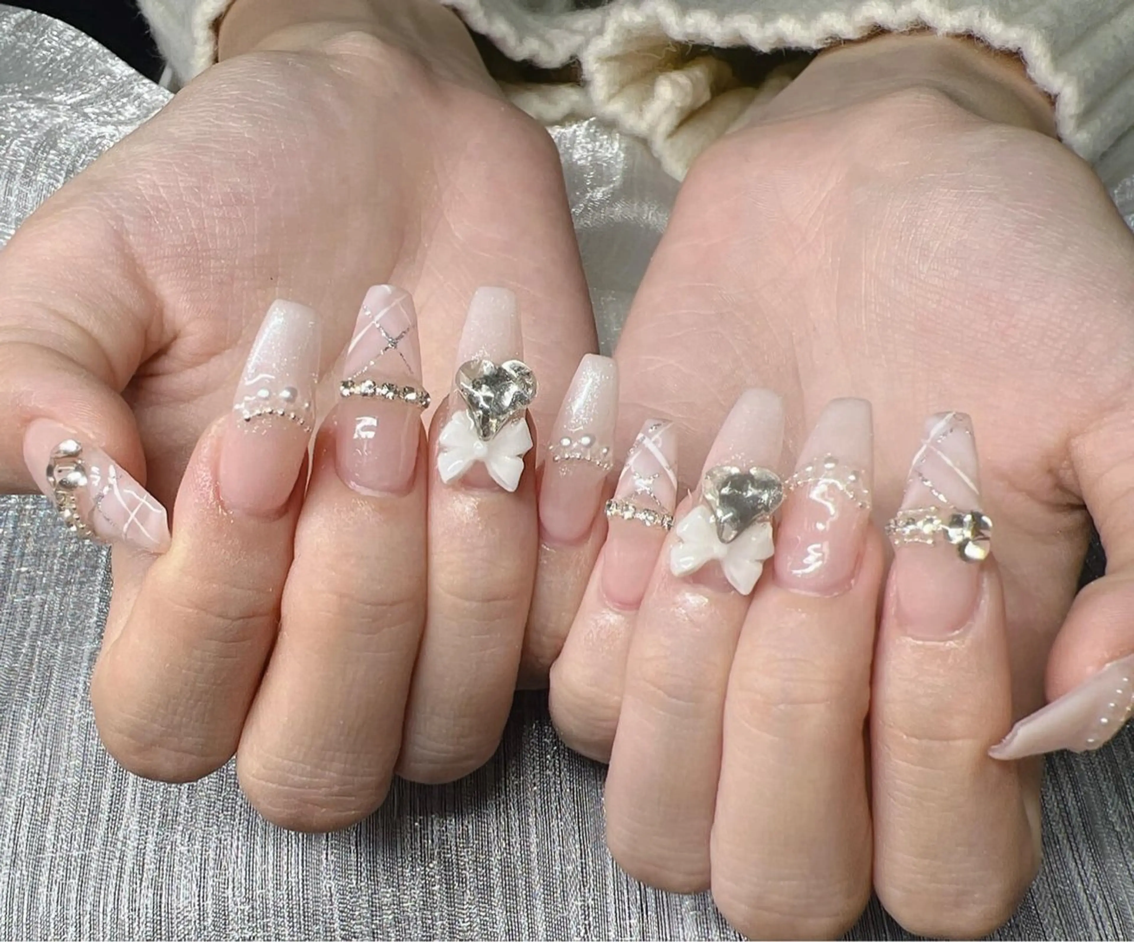 ネイル オーロラネイル チークネイル 長さ出し フットネイル フレンチネイル Lee Nails チップ長さだし専門店のネイルデザイン