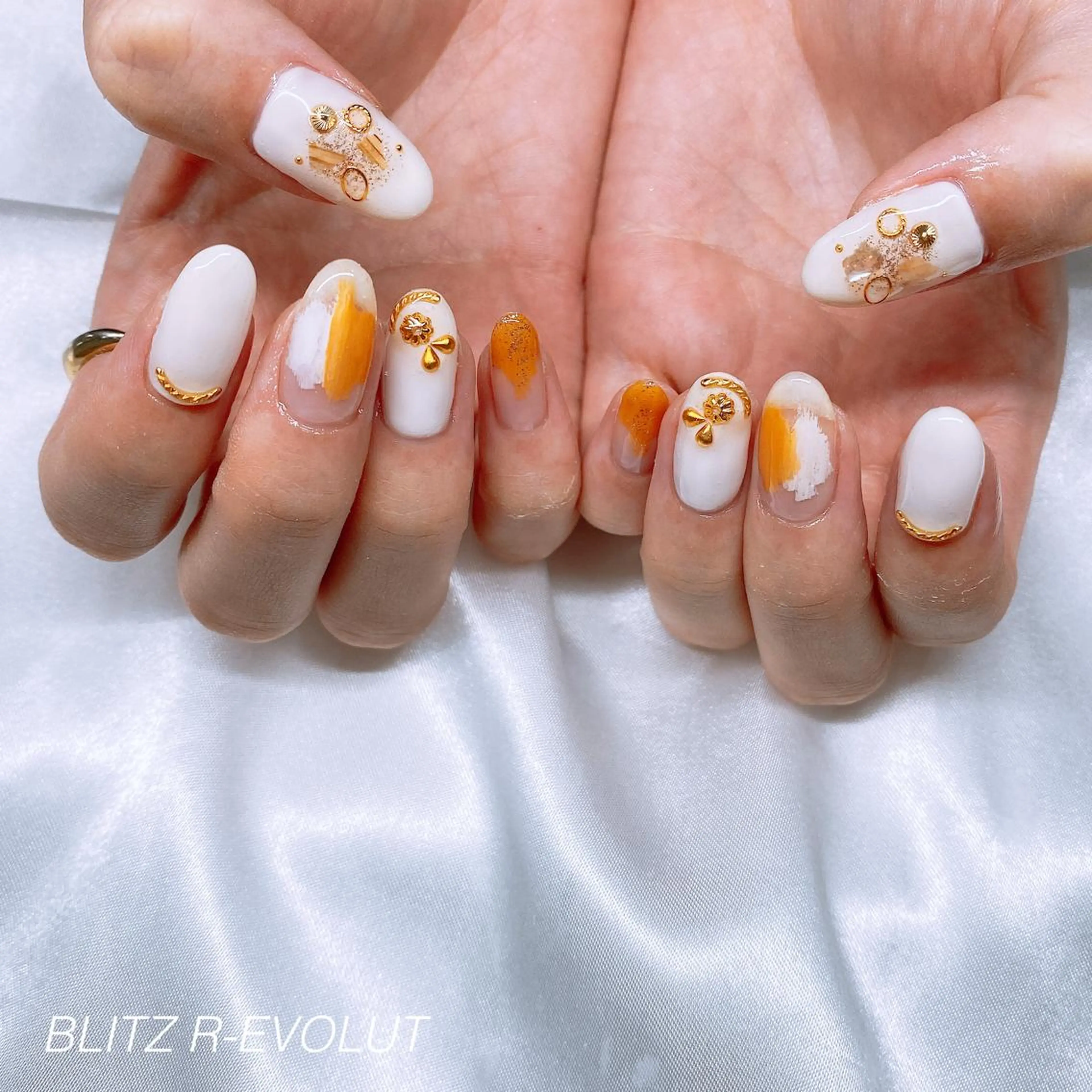 ネイル ☁️BLITZ 🎀笠原雪音🎀のネイルデザイン