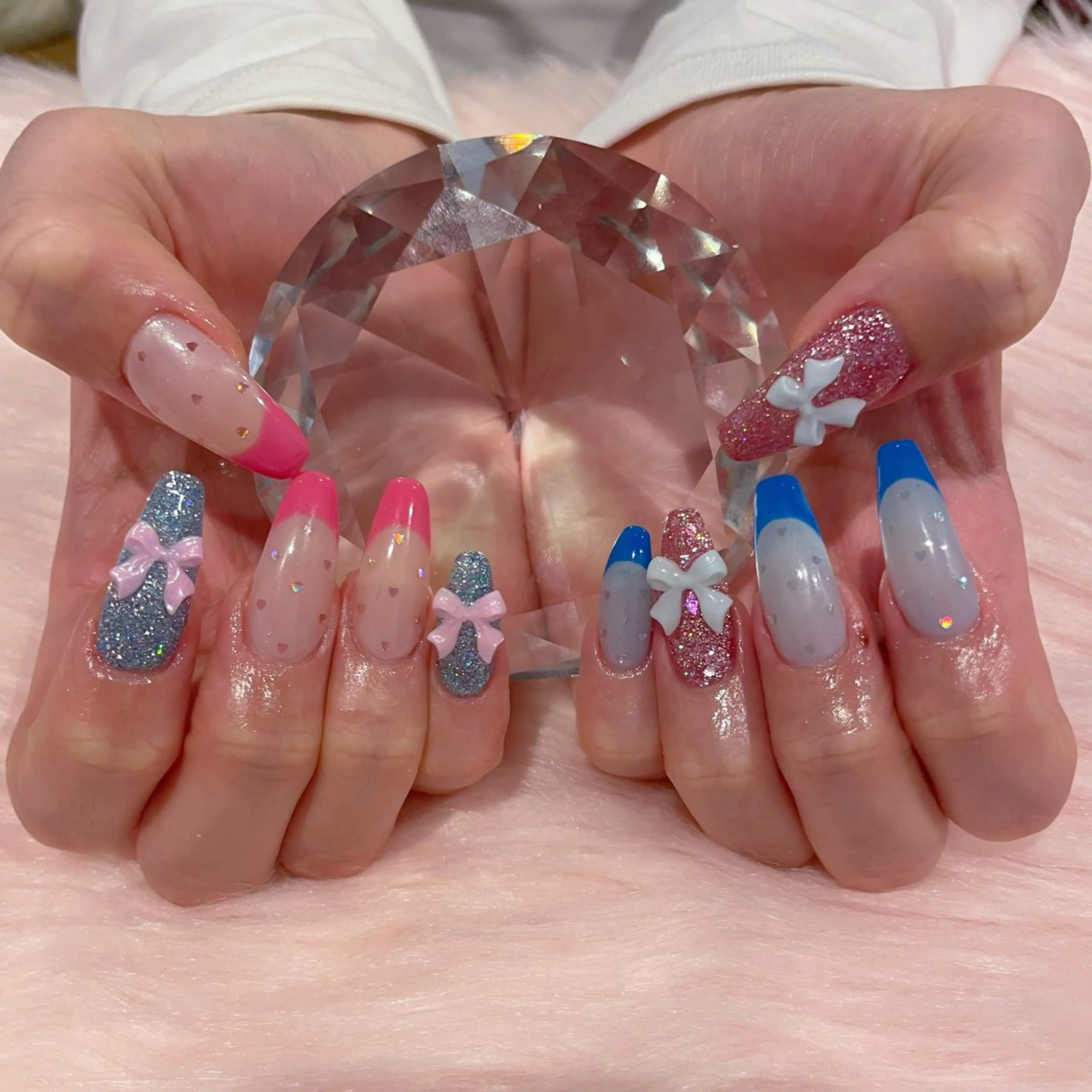 ネイル フレンチネイル キラキラネイル リスブラン 🎀Mika🎀のネイルデザイン
