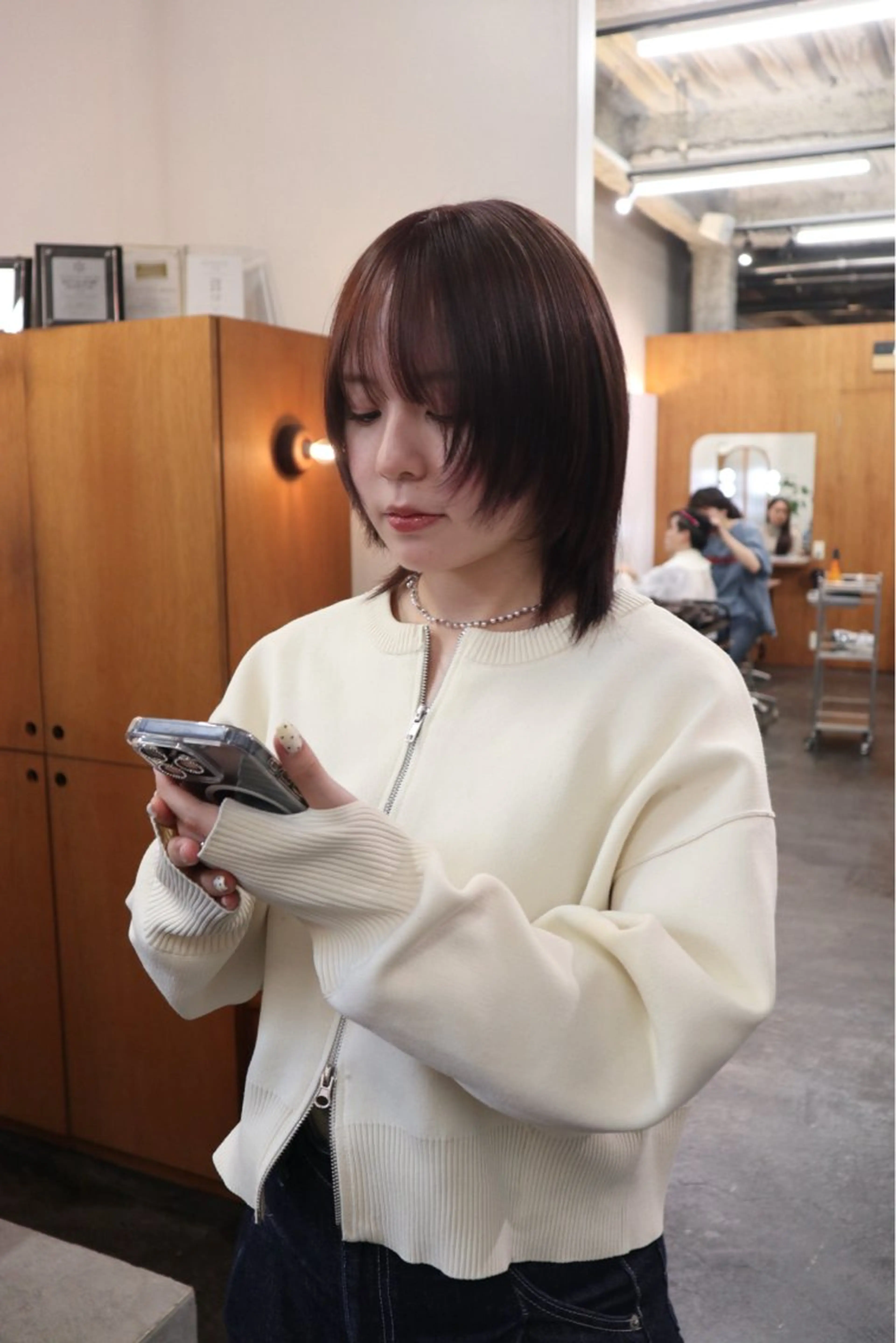 ミディアム カラー ブラウンカラー ピンクカラー ピンクブラウン ハッシュカット 都築 あんずのヘアスタイル