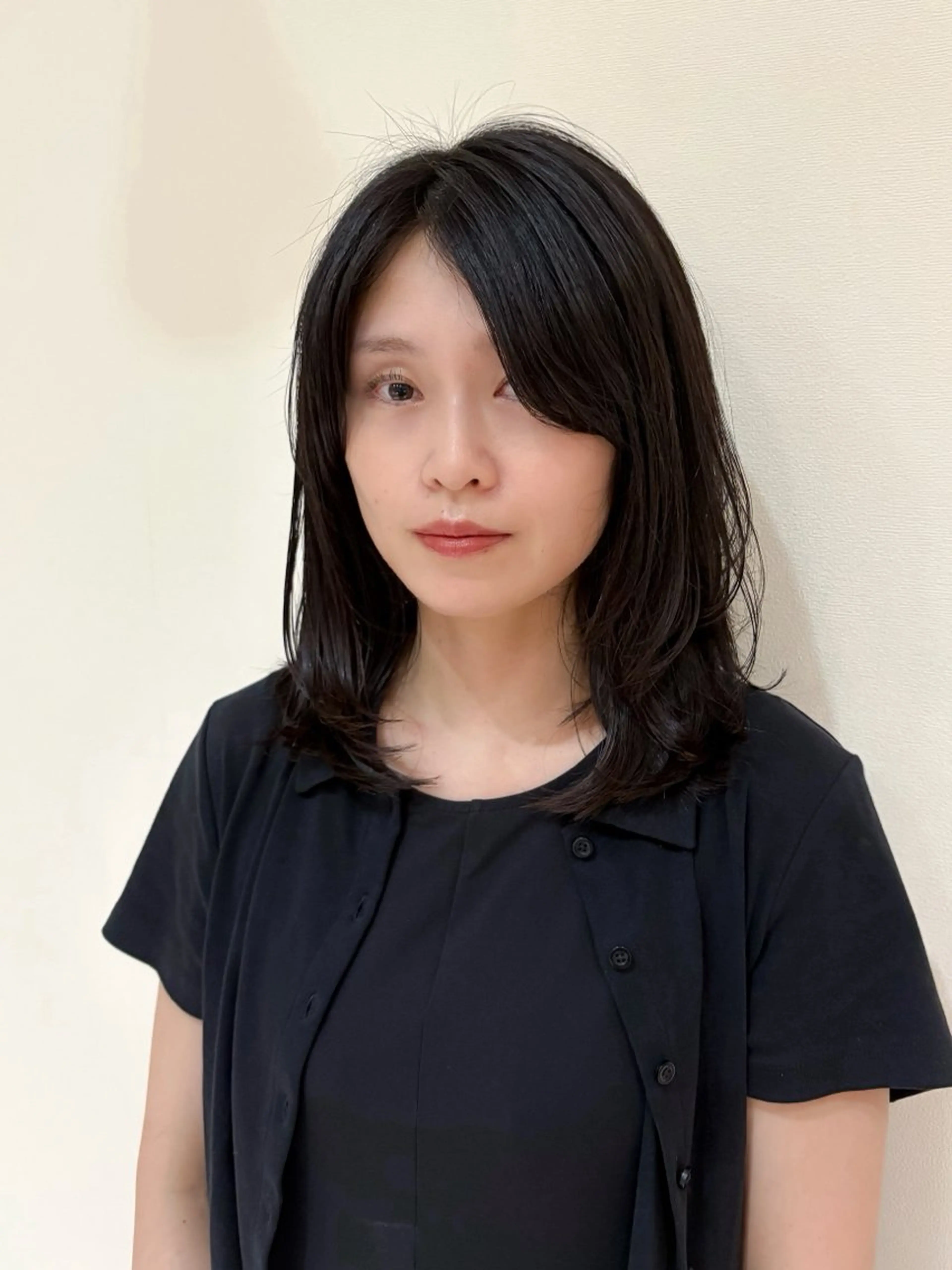 セミロング 顔周りカット レイヤーカット 石平 暖のヘアスタイル