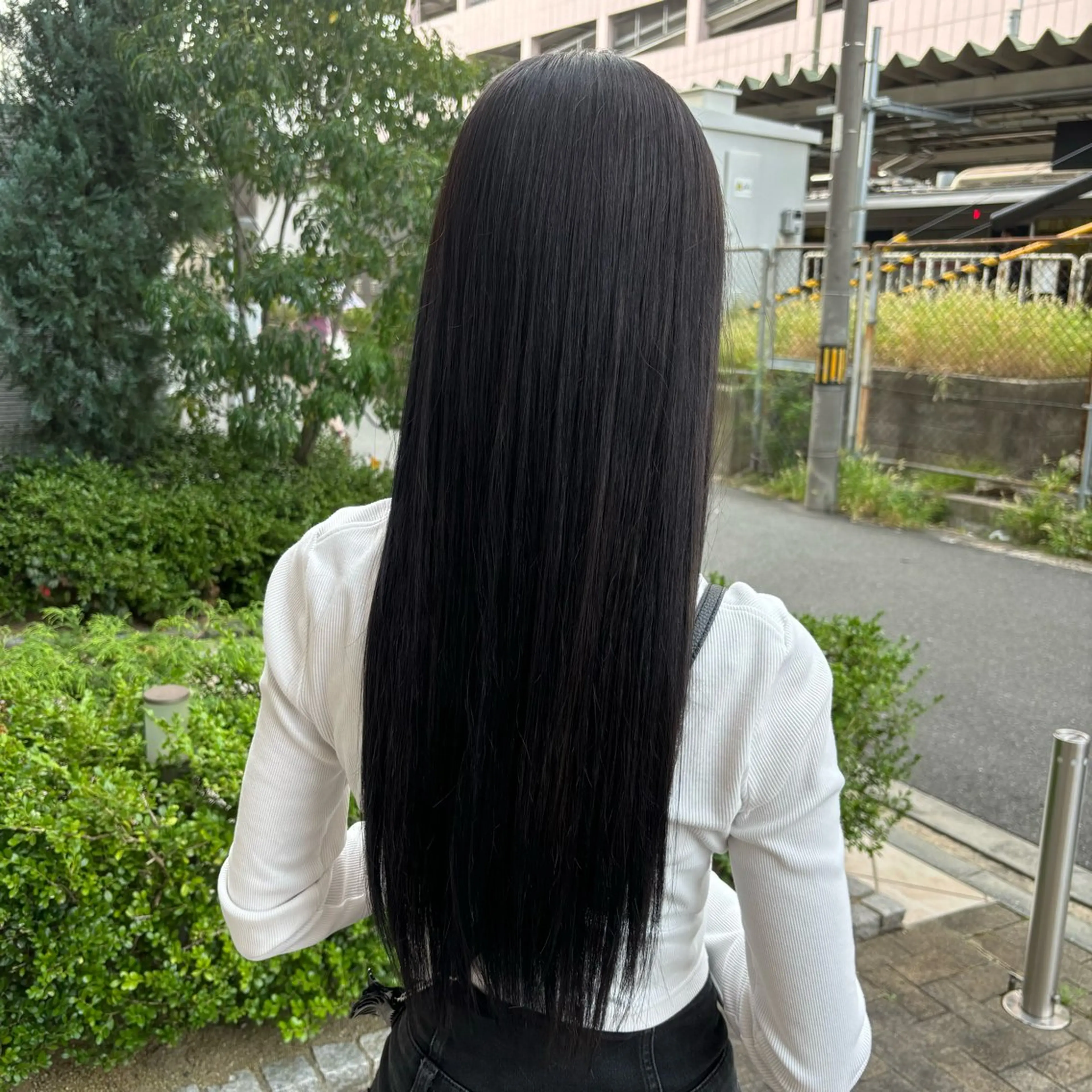 カラー ヘアカラー トリートメント しおり🍬 KOKORO🤍のヘアスタイル