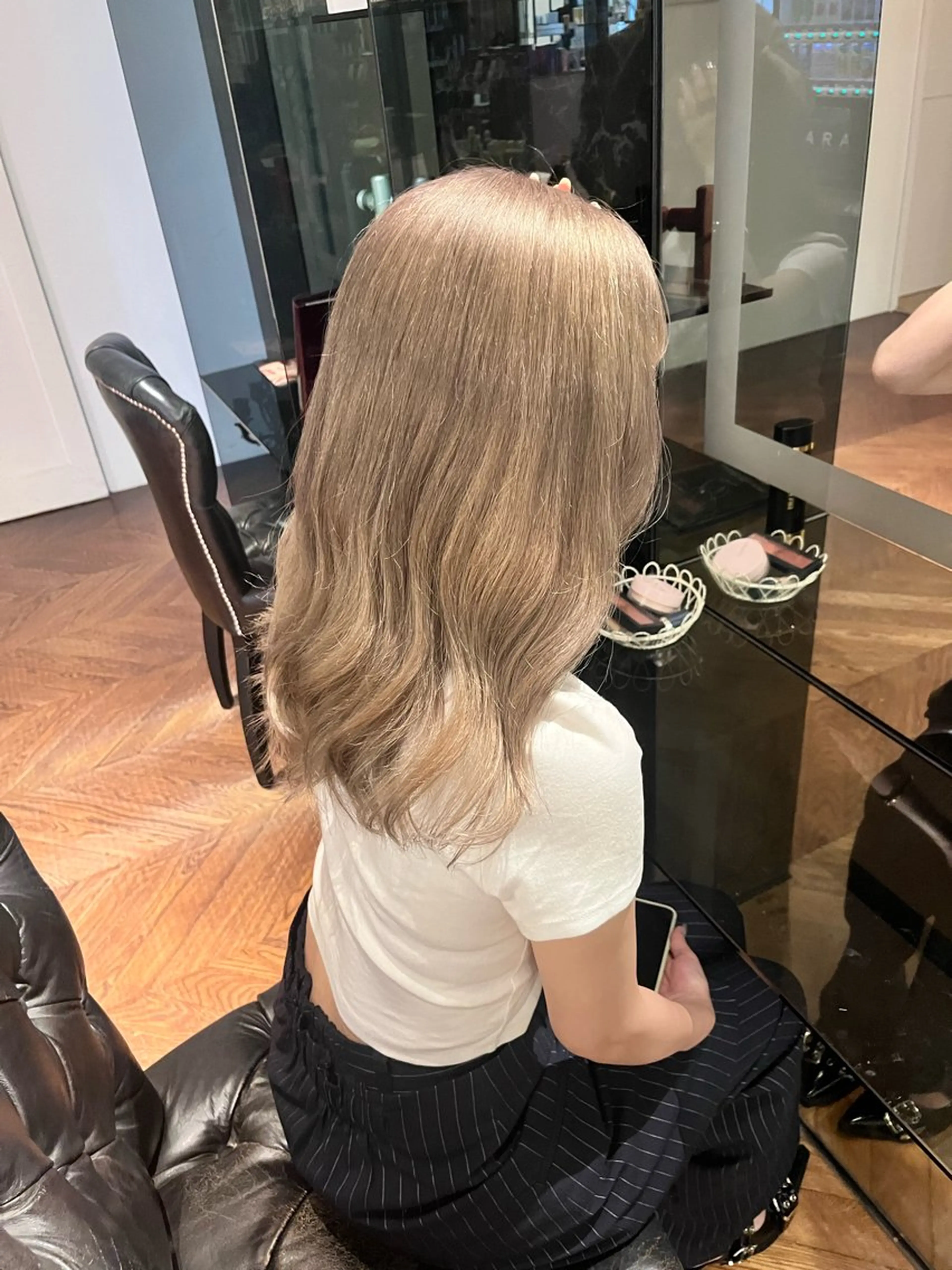 セミロング カラー ヘアカラー niko RINKAのヘアスタイル