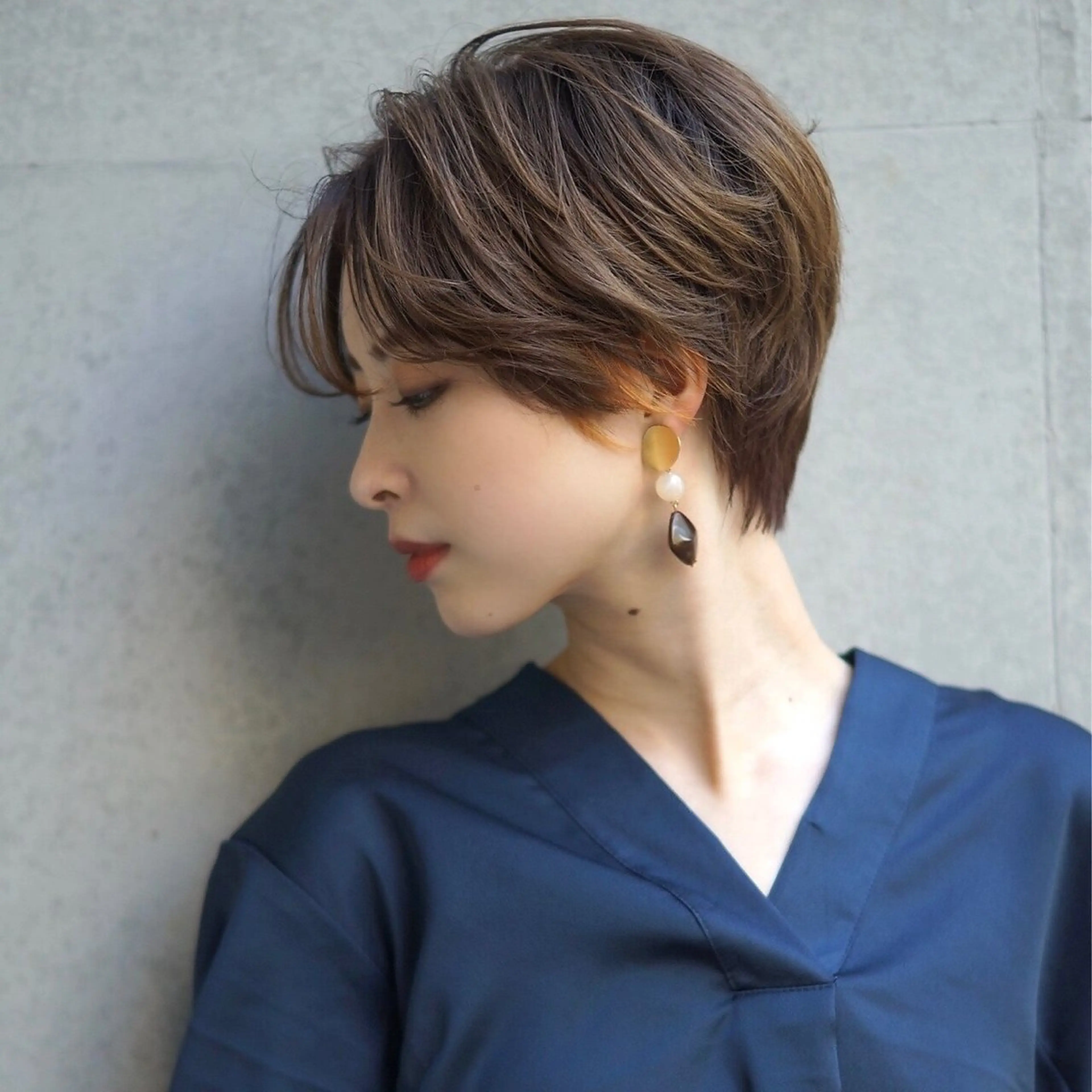 ショート hoNua. 栄/透明感カラーのヘアスタイル