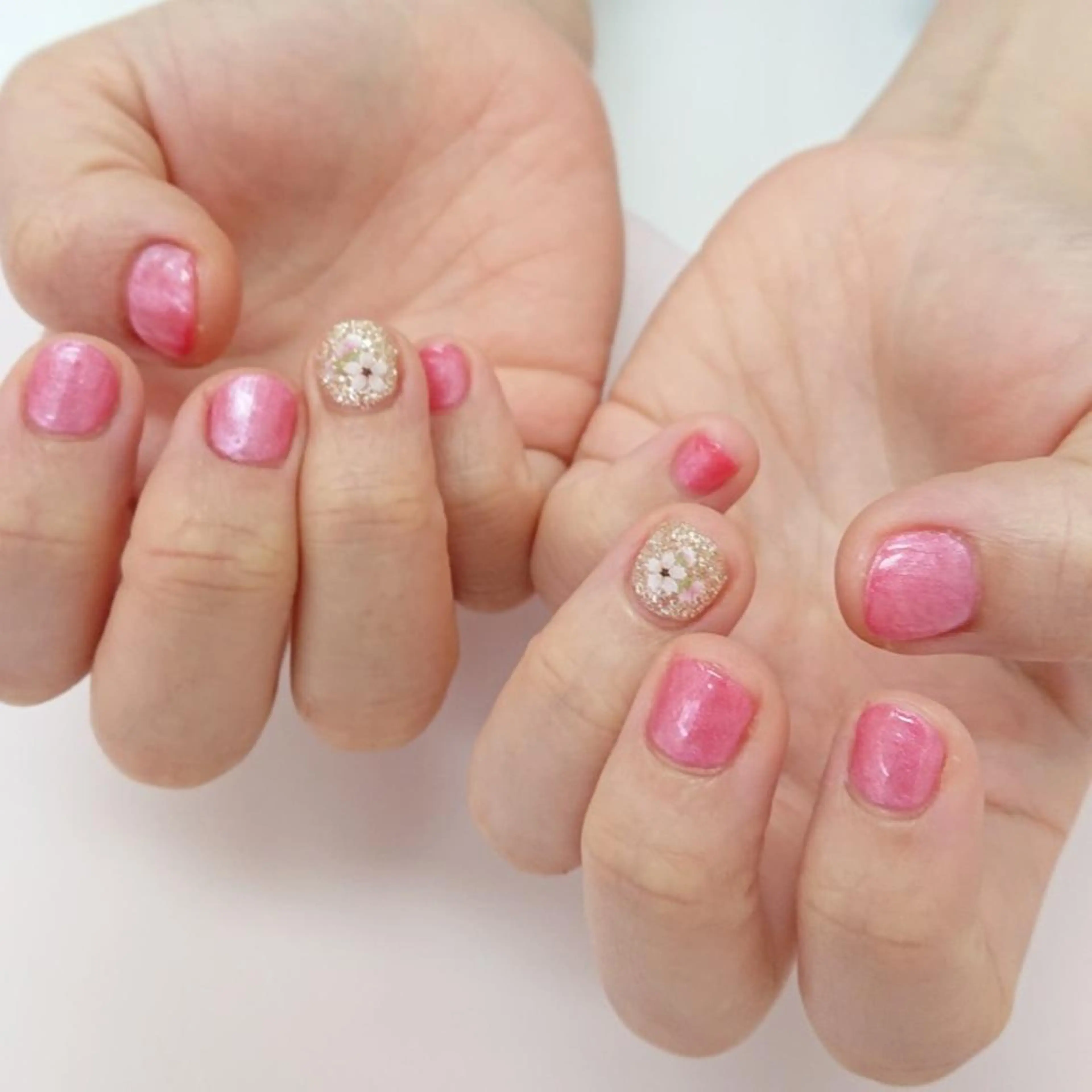 ネイル アートネイル ジェルネイル ワンカラーネイル ソフトジェル ハンドネイル トミー ワイのネイルデザイン