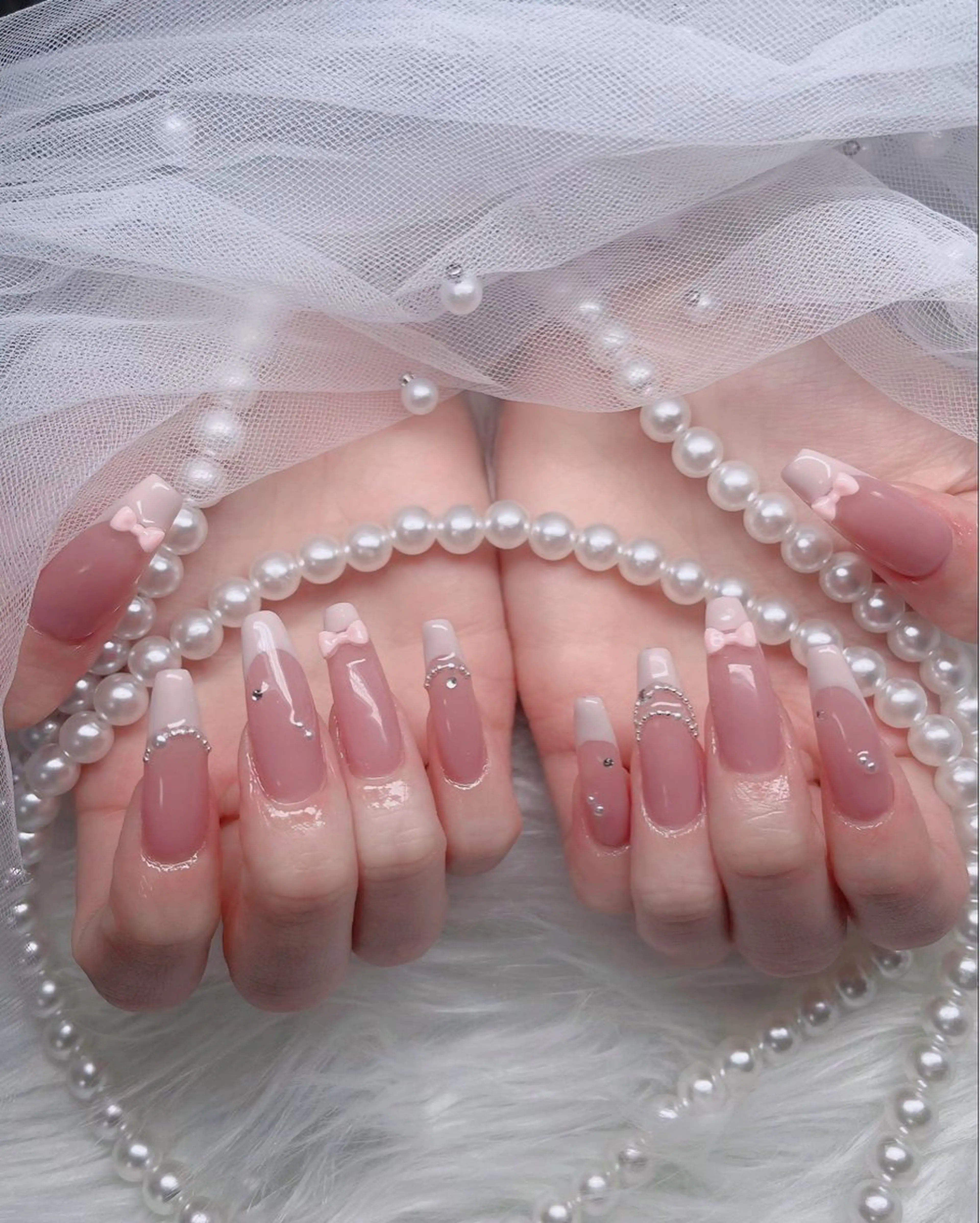 ネイル フレンチネイル ジェルネイル ガラスフレンチ ハロウィン ハート ハンドネイル H.baby Nail Salonのネイルデザイン