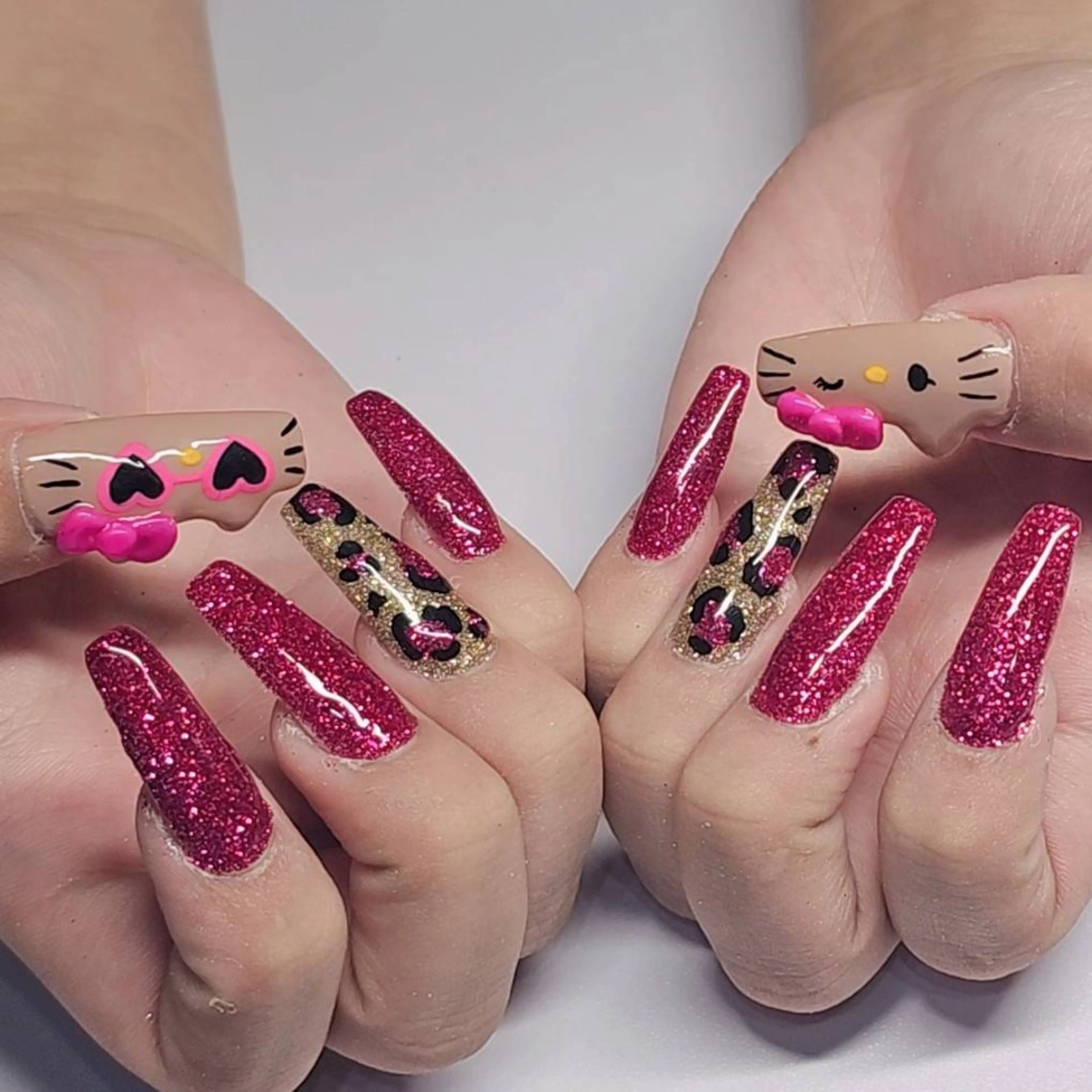 ネイル アートネイル ゴールド ラメ(グリッター) ピンク ハンドネイル よしだ ひろきのネイルデザイン