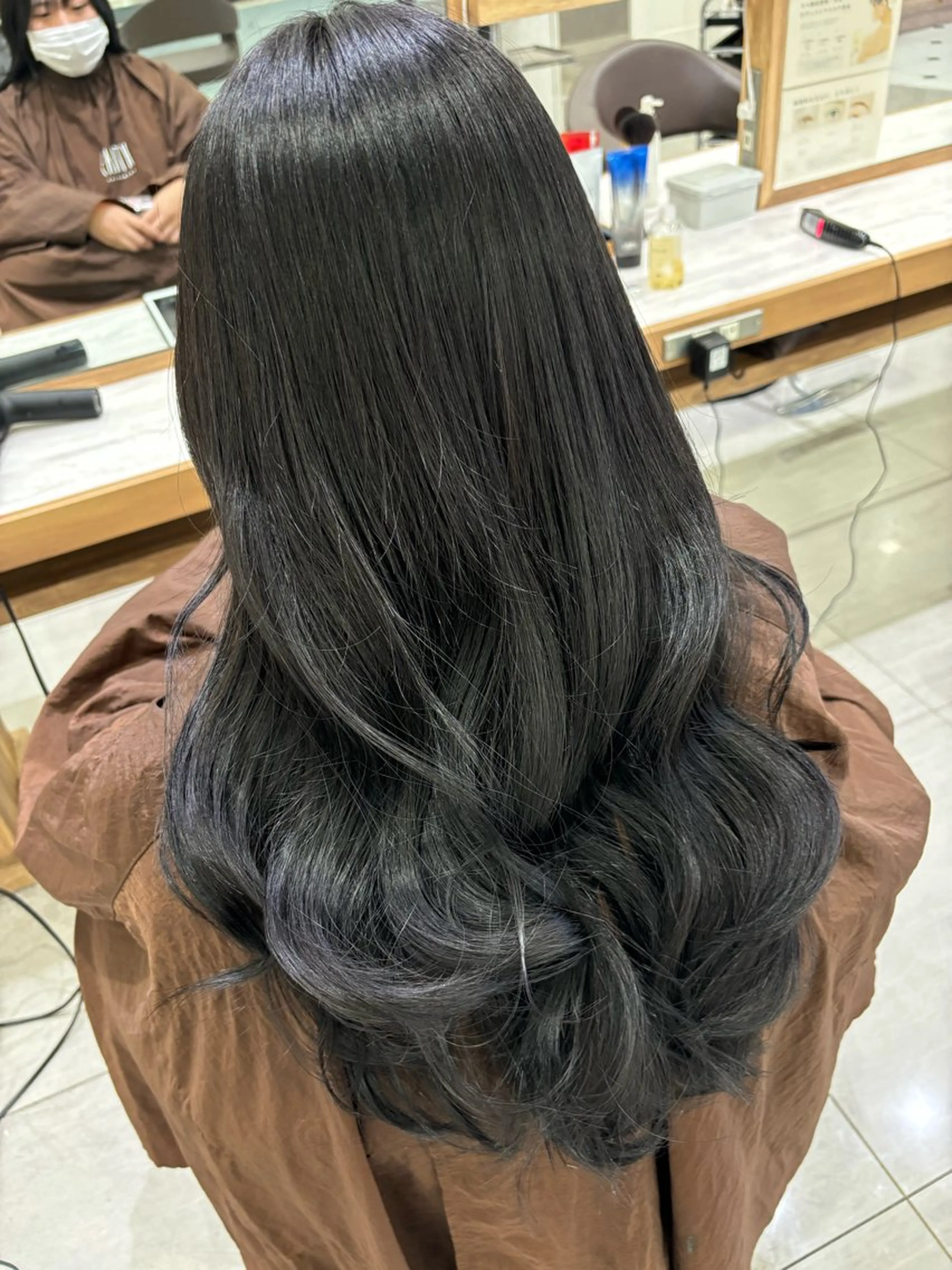 ロング カラー 守谷 奏穂のヘアスタイル