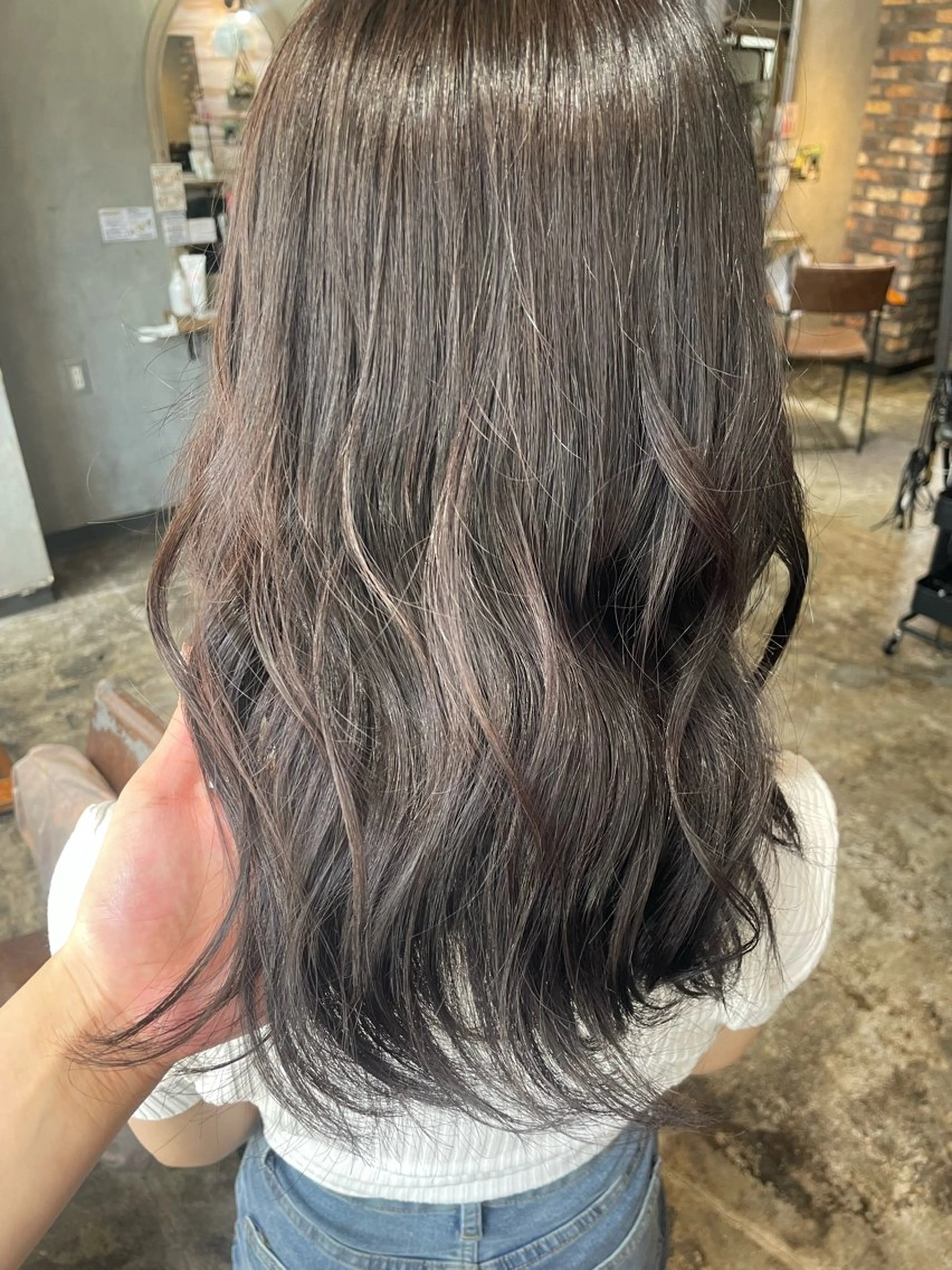 カラー 太田 海萌のヘアスタイル