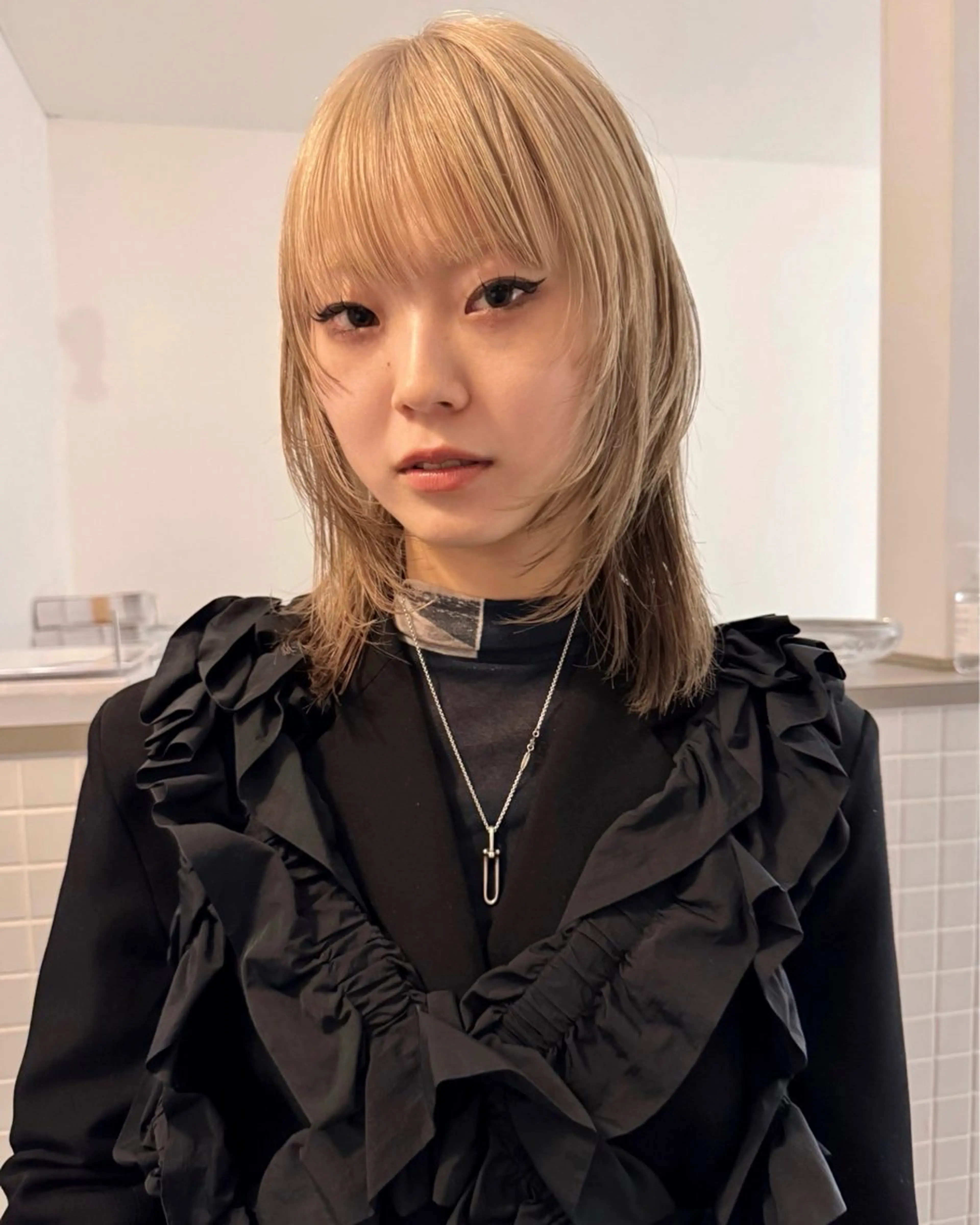 ショート カラー ベージュカラー ブリーチ カット ヘアカラー トリートメント Kaito🐶/ボブ /レイヤー/デザインのヘアスタイル