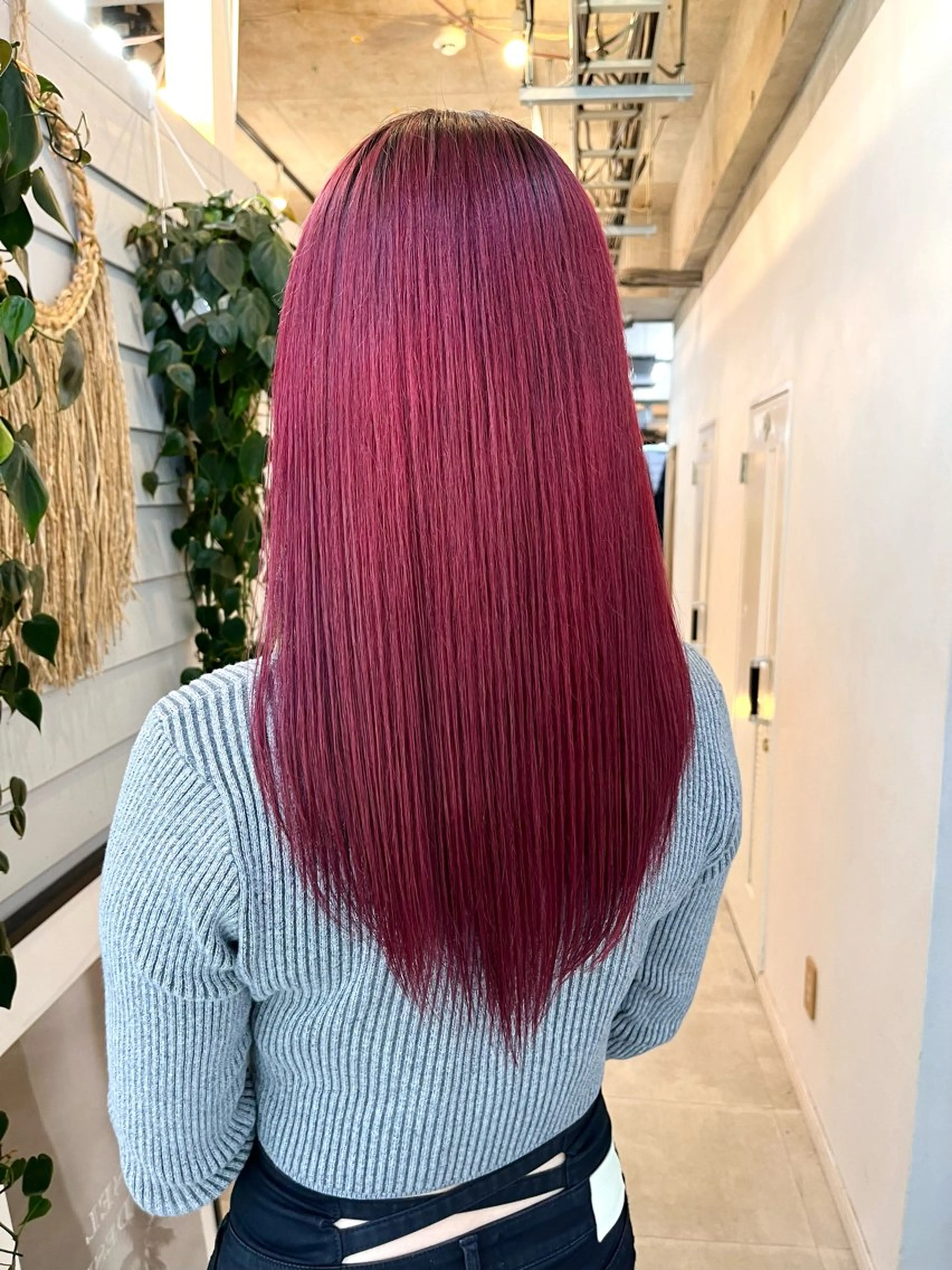 セミロング カラー ブリーチ レッドカラー ヘアカラー トリートメント メンズパーマ ヘアカラー大成のヘアスタイル