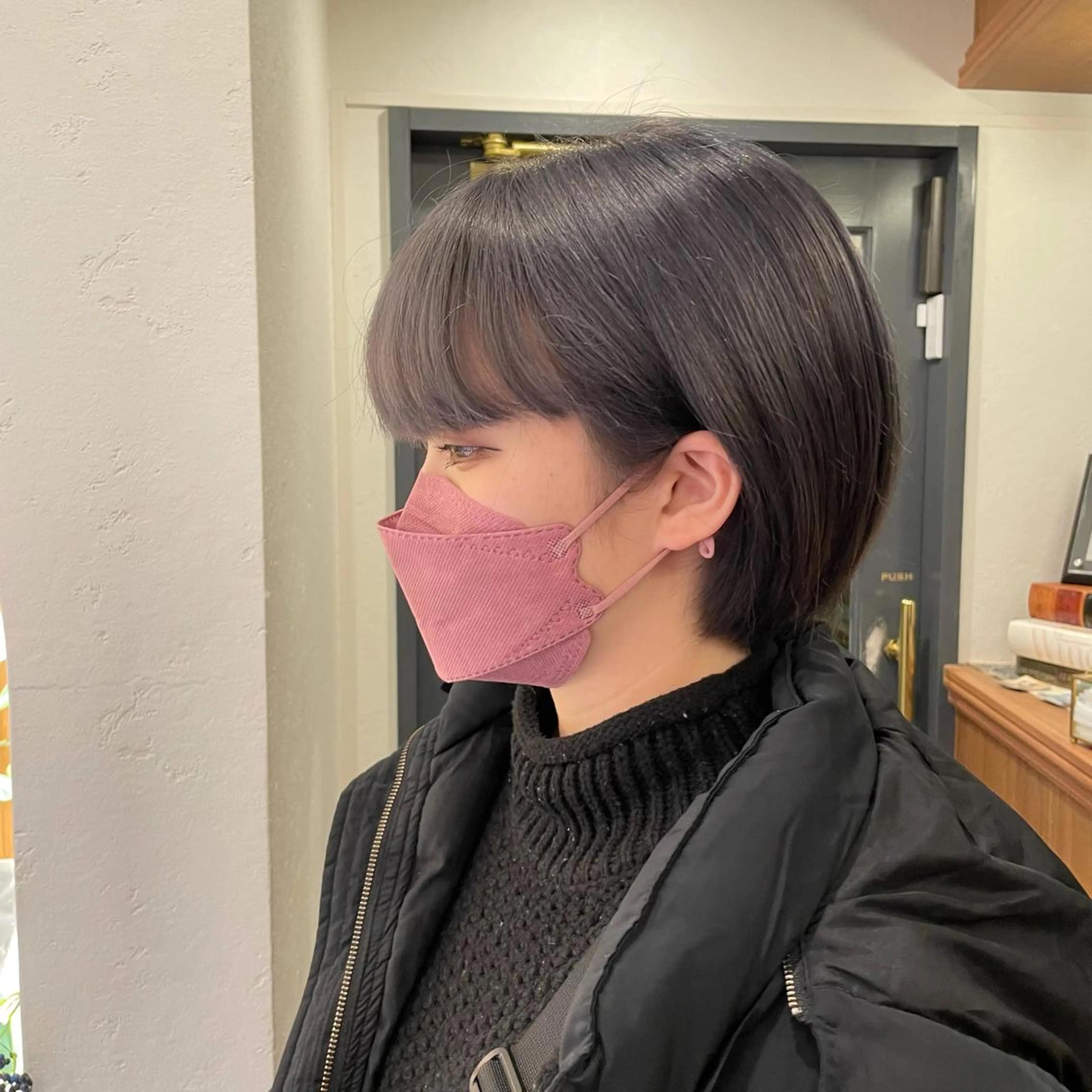 ショート カラー レイヤー/ブリーチ ♥️【木坂 桃歌】のヘアスタイル