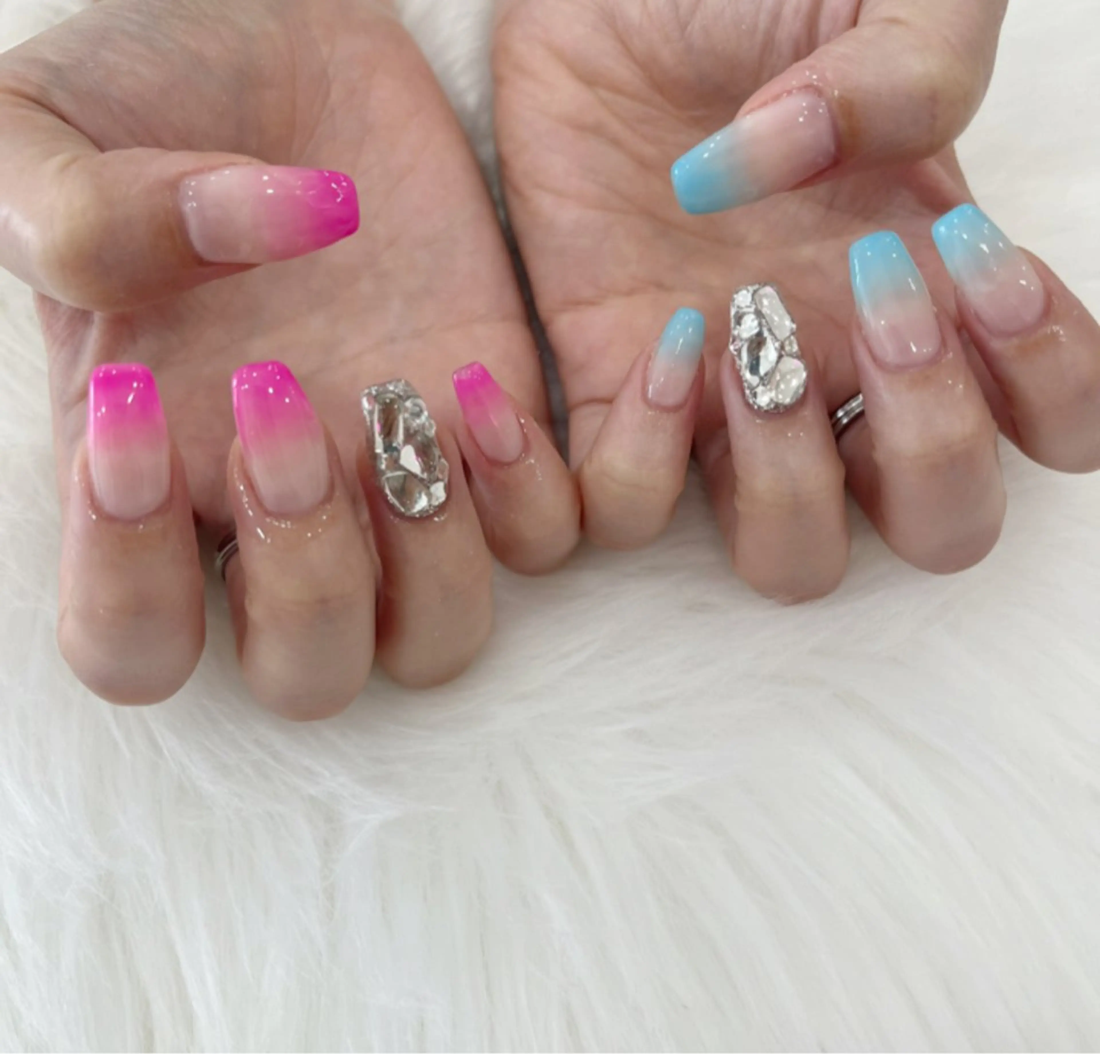 ネイル 長さ出し フットネイル ジェルネイル 韓国ネイル マグネットネイル #Amin nail salonのネイルデザイン