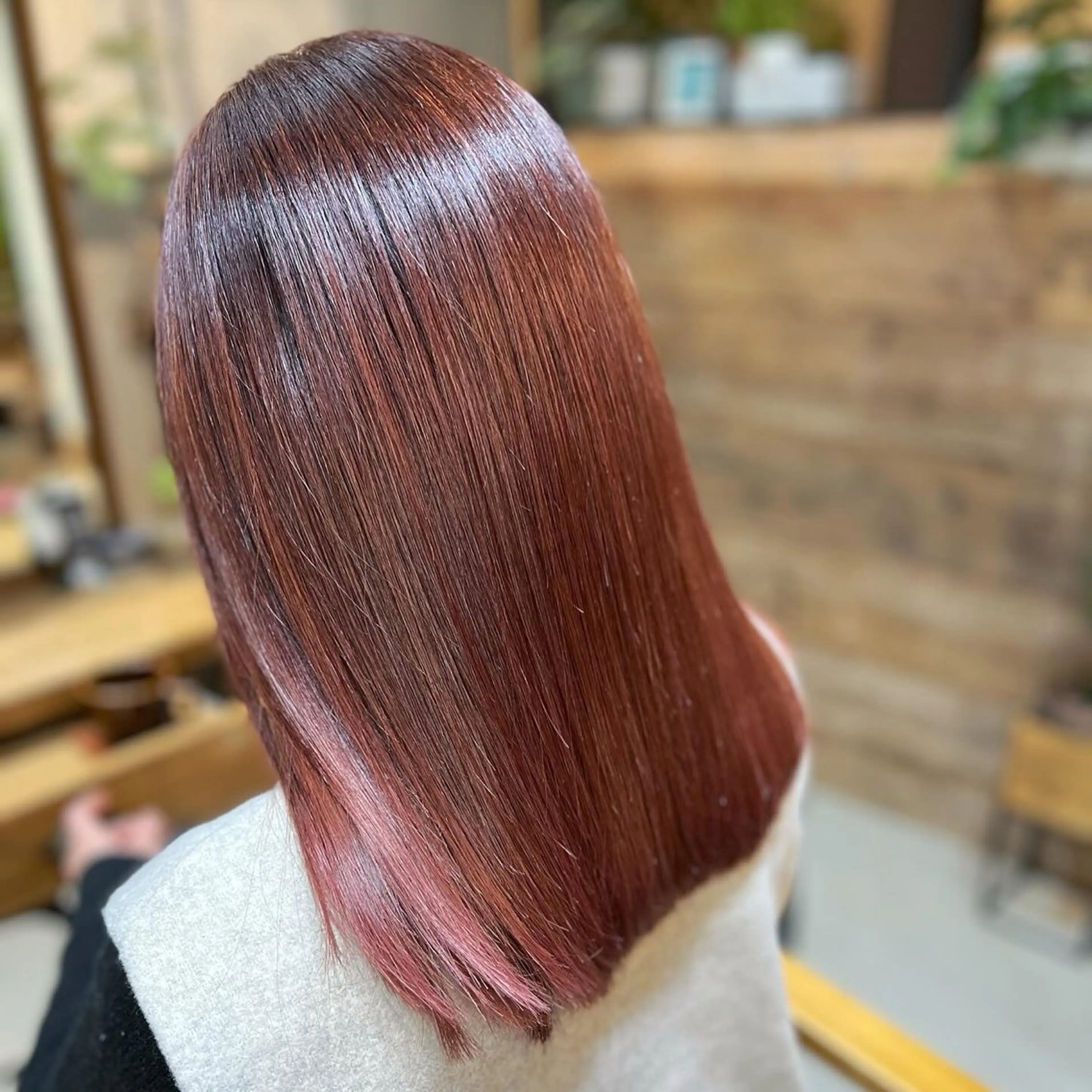 セミロング カラー 髪質改善 トリートメント Loma ミレイのヘアスタイル