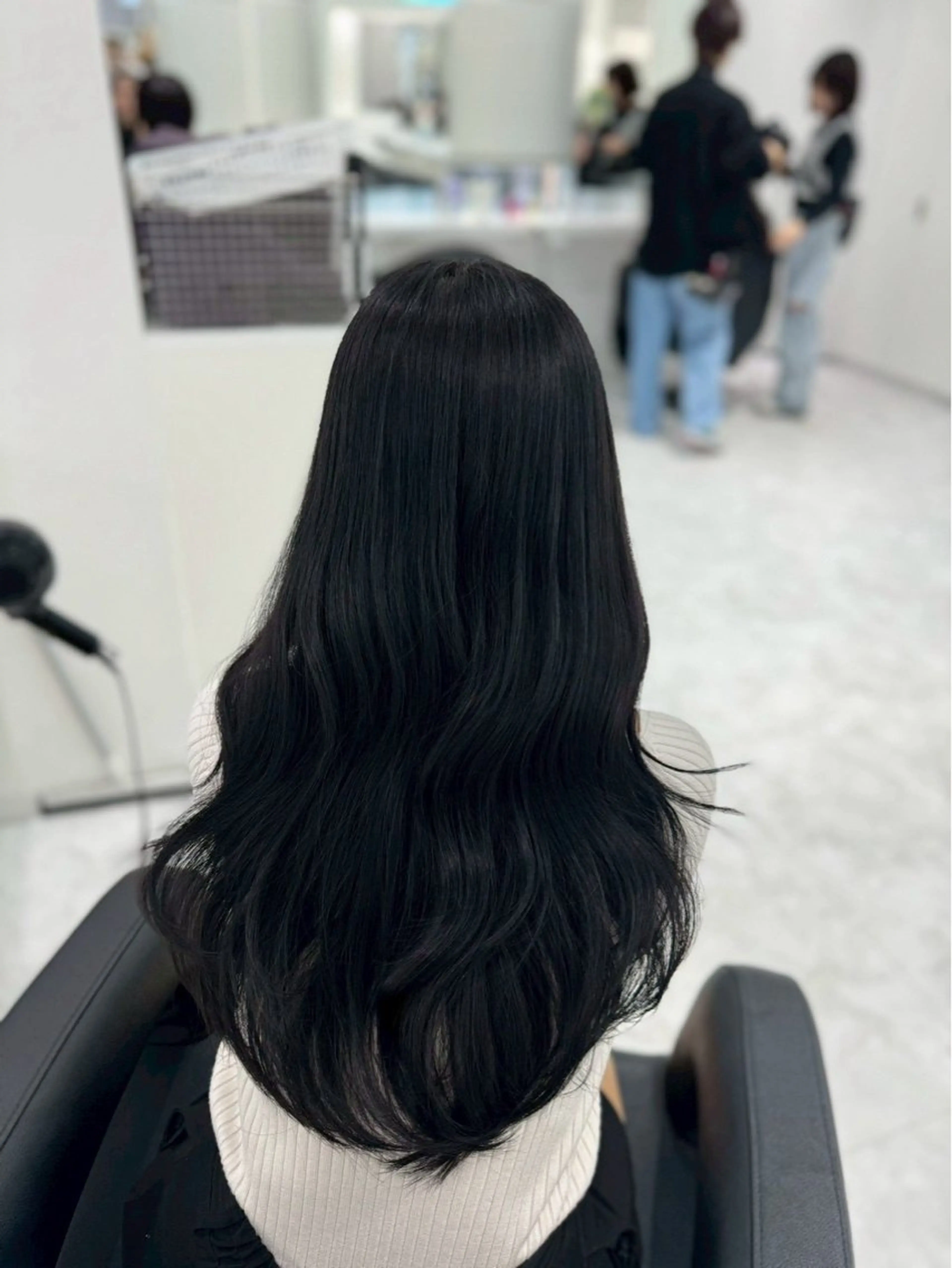 カラー 黒髪 ヘアカラー 山本 まはるのヘアスタイル