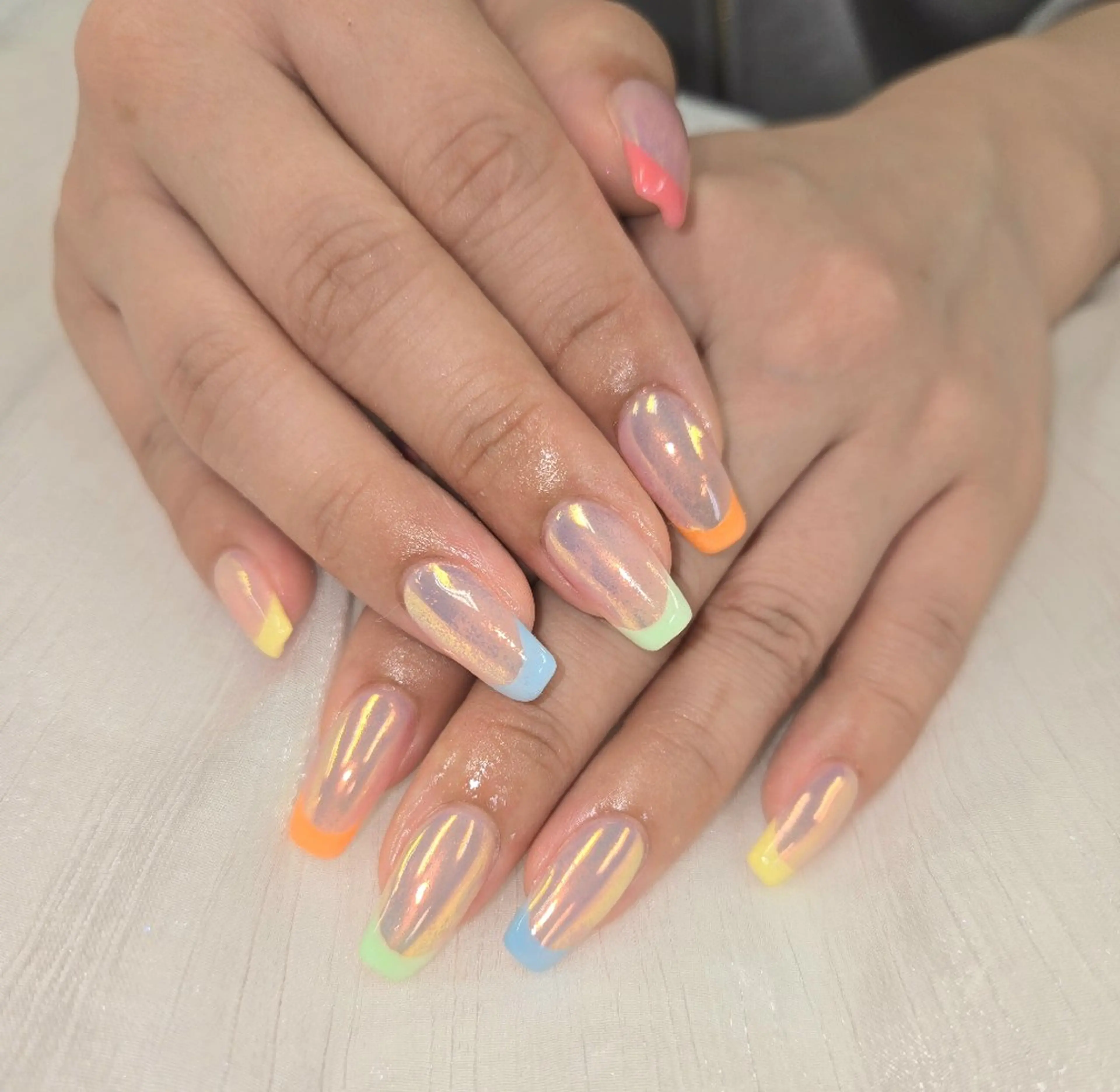 ネイル アートネイル オーロラネイル チークネイル ジェルネイル グラデーション ハンドネイル 河野ちえ (雑誌掲載サロン)のネイルデザイン