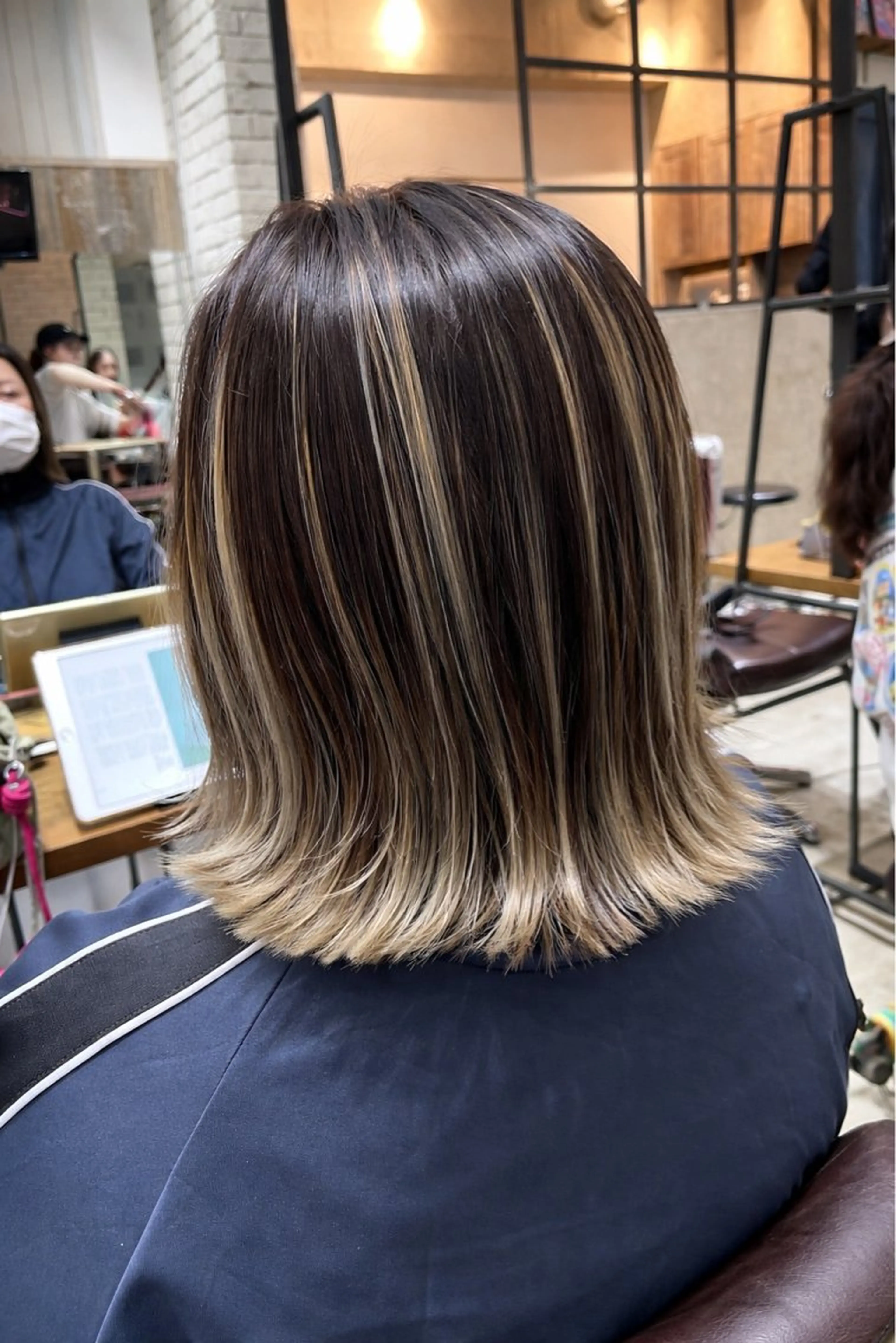 ミディアム カラー アディクシーカラー バレイヤージュ レイヤーカット ヘアカラー バレイヤージュ/ 髪質改善/渡邉悟🌱のヘアスタイル