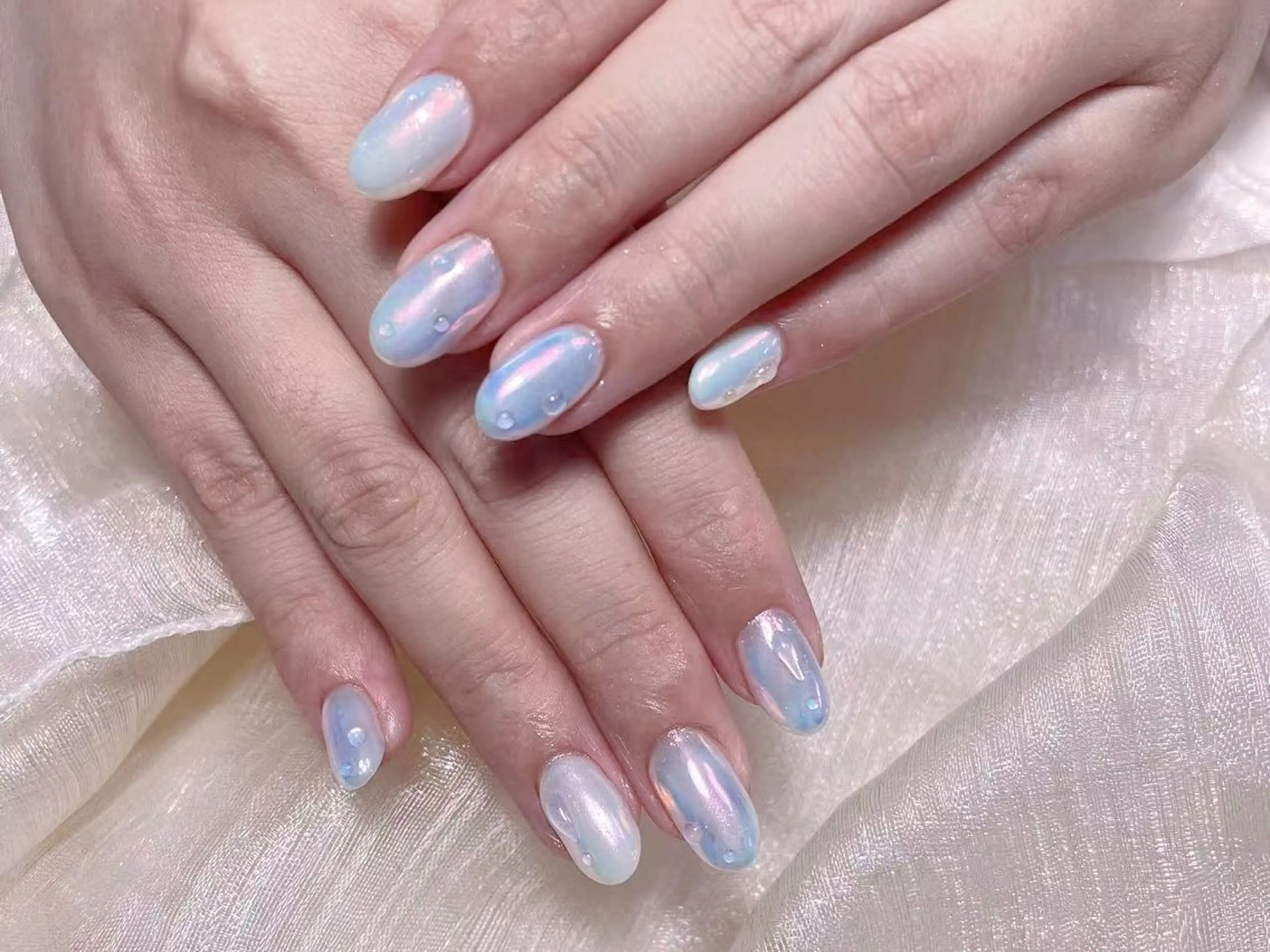 ネイル オーロラネイル チークネイル フレンチネイル ジェルネイル ガラスフレンチ ハンドネイル Nail Jolieのネイルデザイン