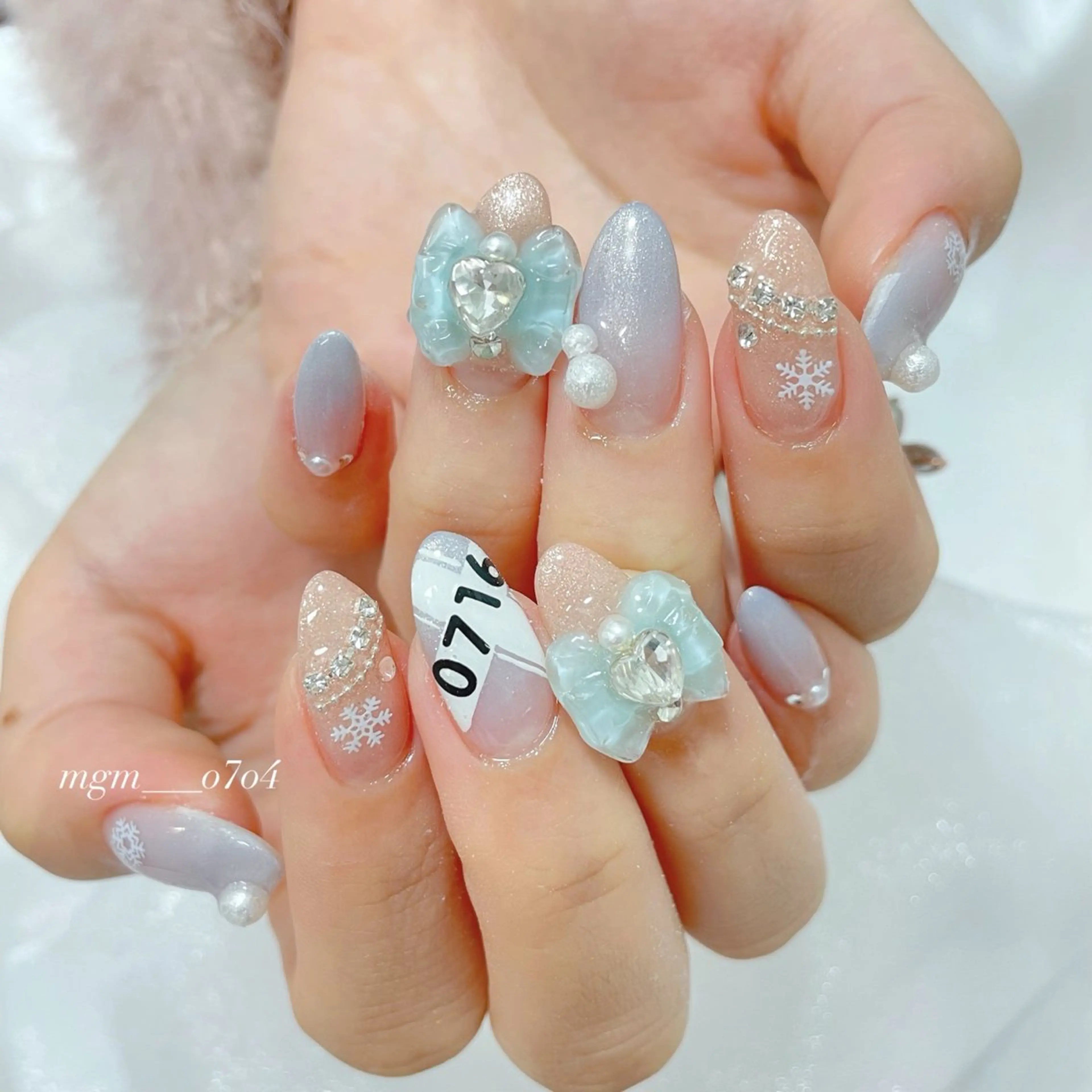 ネイル リボン ハンドネイル ハンドケア MoON...❤︎ MeGuのネイルデザイン