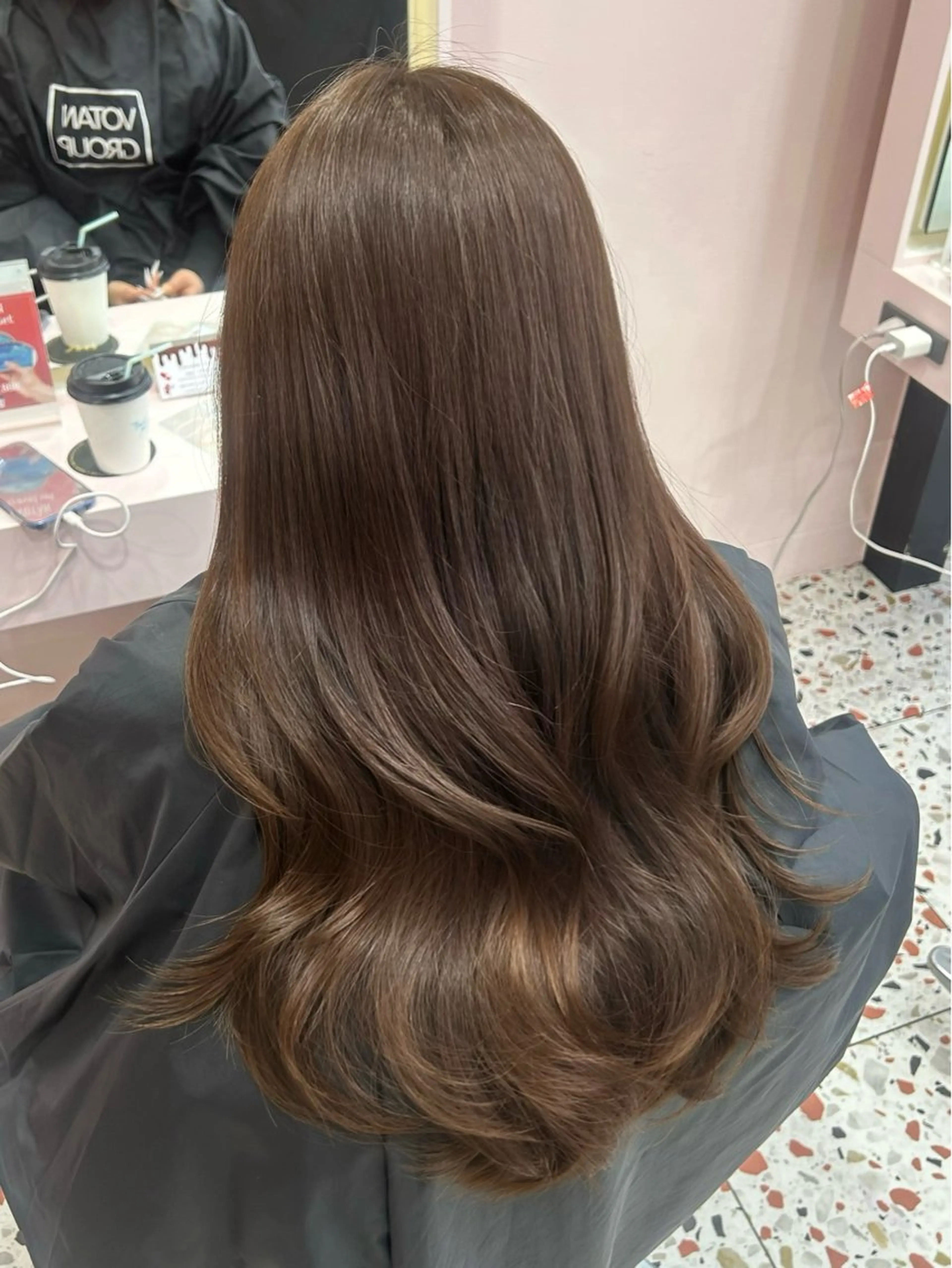 ロング カラー ベージュカラー ブリーチ ダブルカラー ブリーチなしカラー 小顔カット カット ヘアカラー トリートメント 原宿／ワンホンヘア SAAYA🖤のヘアスタイル
