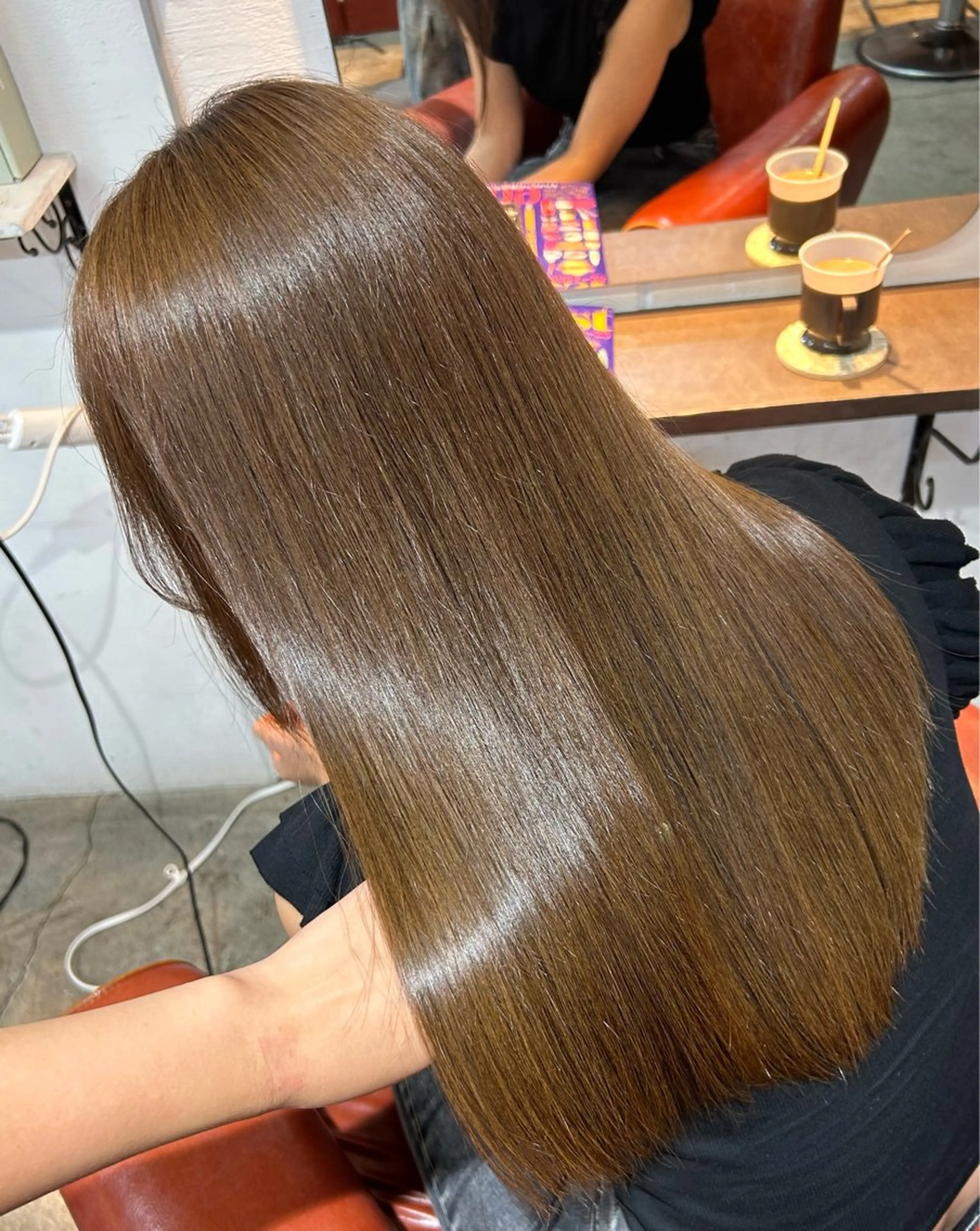 ロング カラー ヘアカラー ブリーチ/ベージュ /レイヤー/ひよりのヘアスタイル