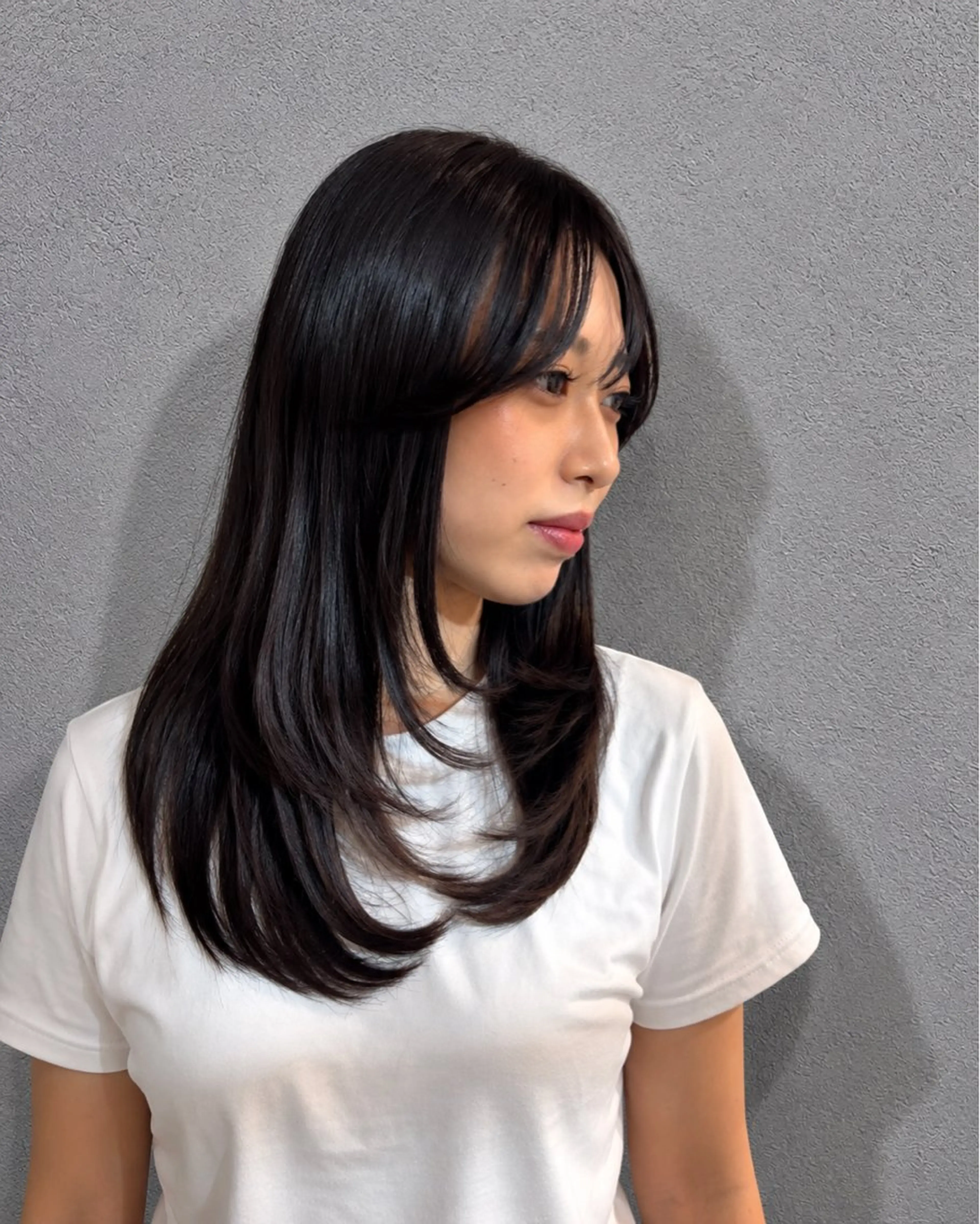 セミロング 顔周りカット レイヤーカット カット トリートメント 髪質改善×韓国風/小 顔レイヤー/早瀬櫻子のヘアスタイル