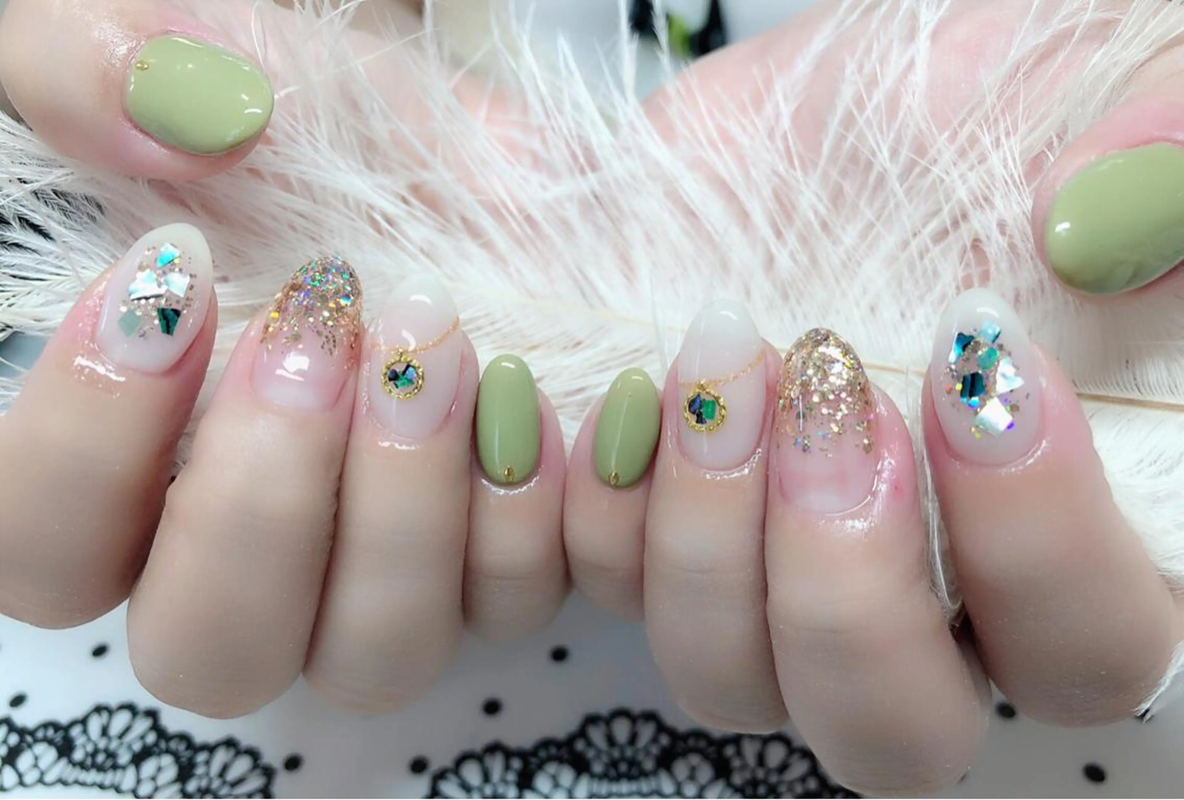 ネイル ハンドネイル マジック ミラーのネイルデザイン