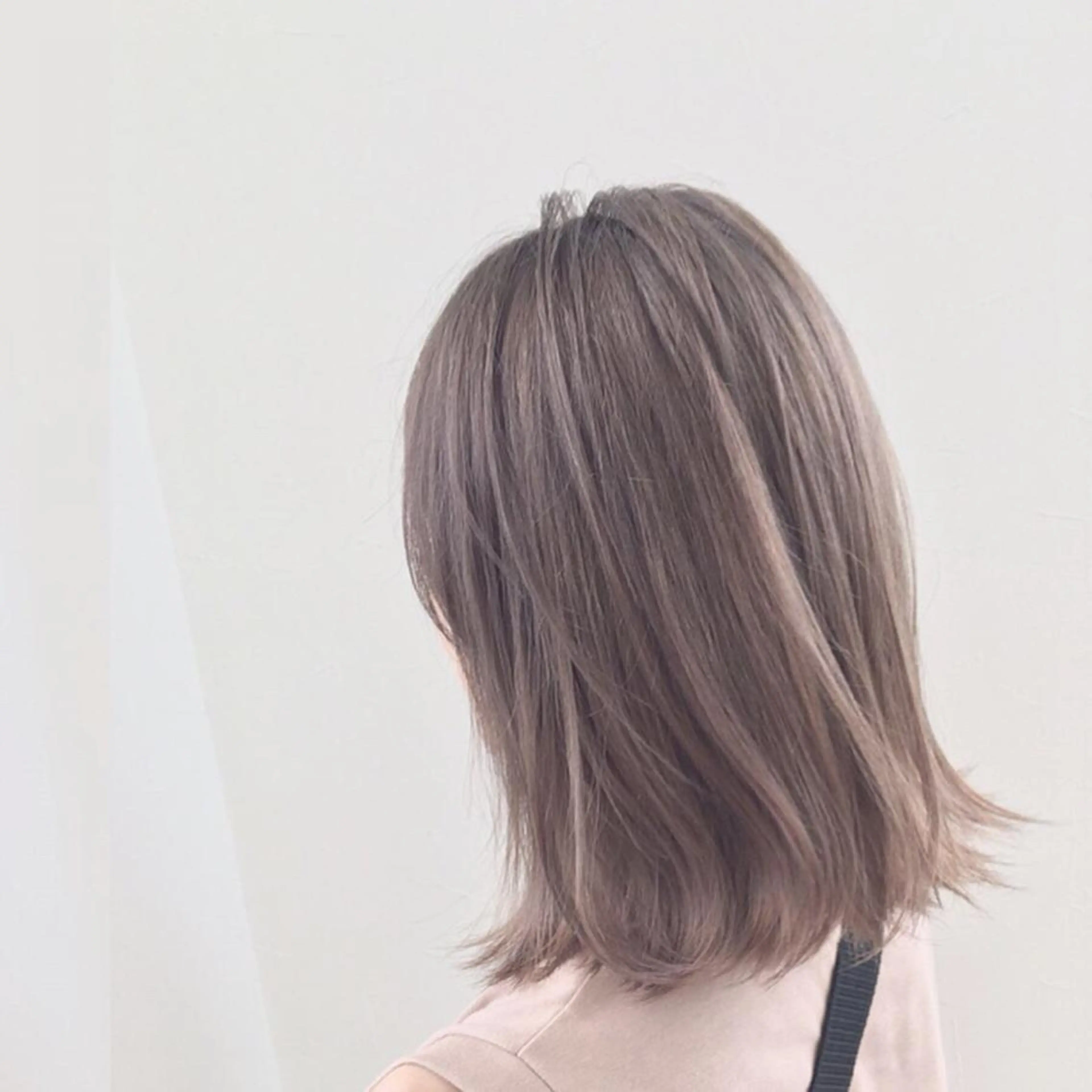 カラー MERu/高橋裕之 /レイヤー/艶カラーのヘアスタイル