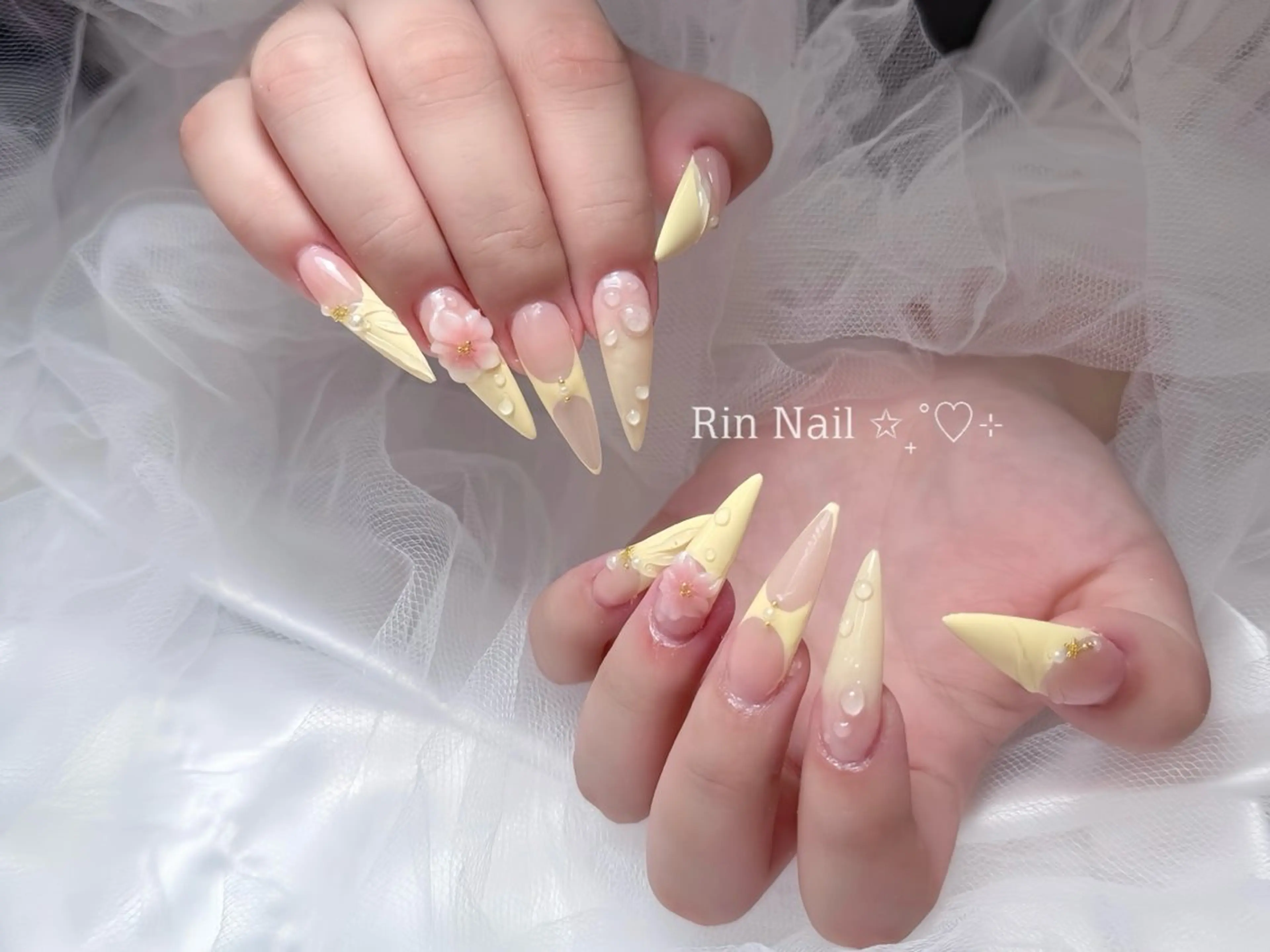 ネイル アートネイル チークネイル ジェルネイル ロングネイル マグネットネイル ハンドネイル Rin Nail 新大久保店のネイルデザイン