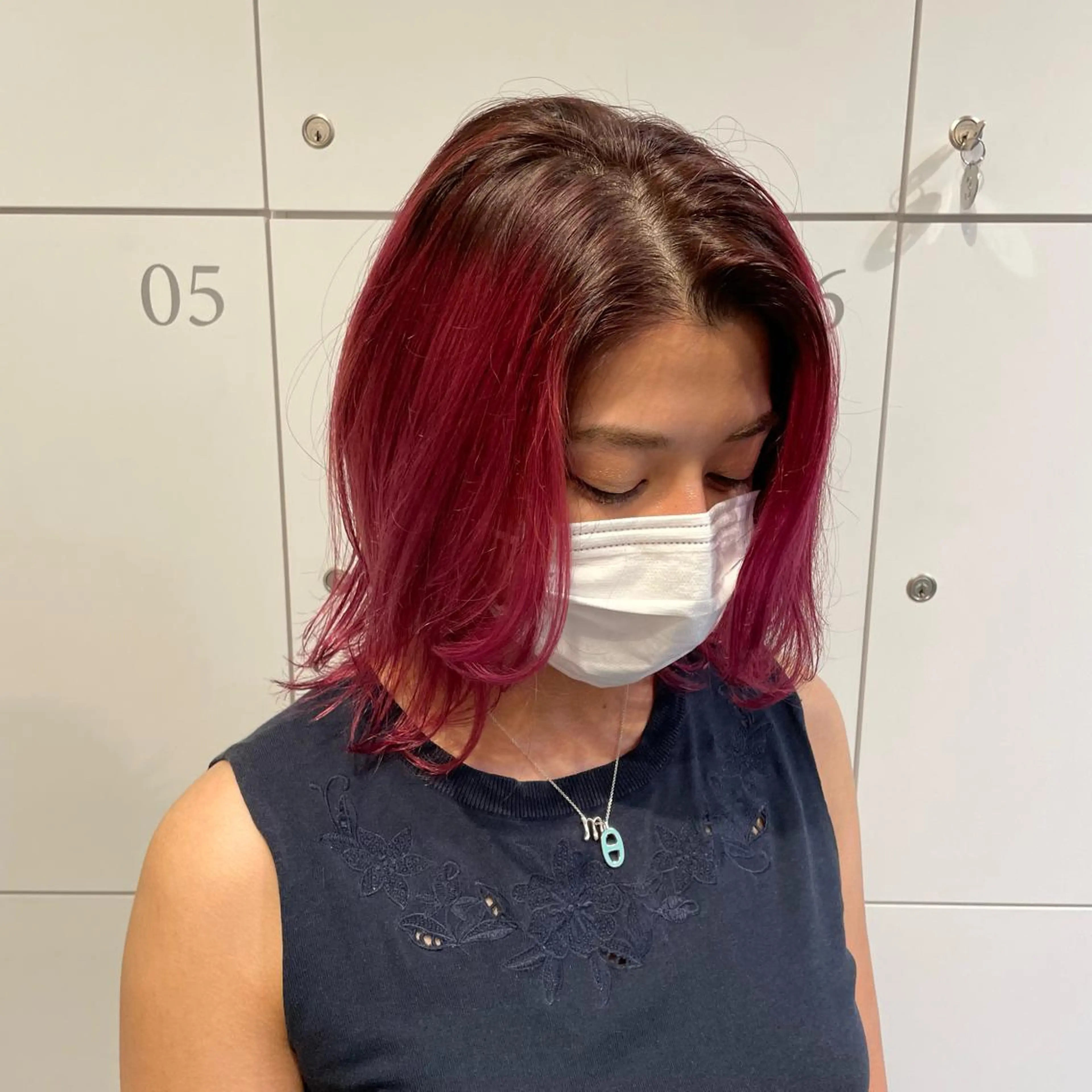 ミディアム カラー 小川 舜人のヘアスタイル